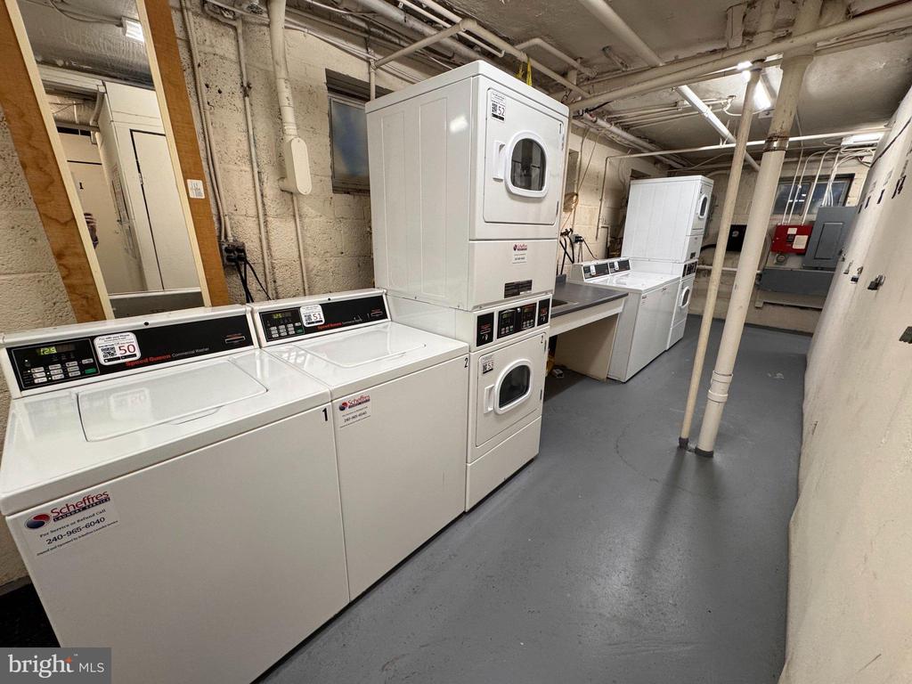 1220 N MEADE STREET Unit: ESG4