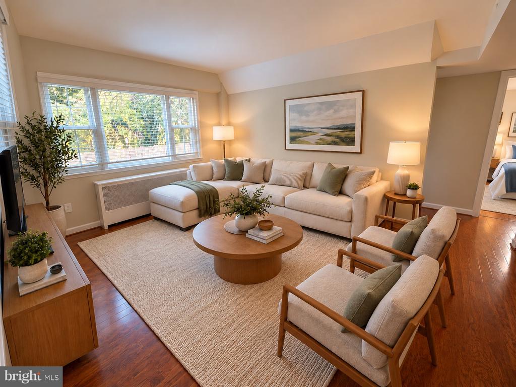 1220 N MEADE STREET Unit: ESG4
