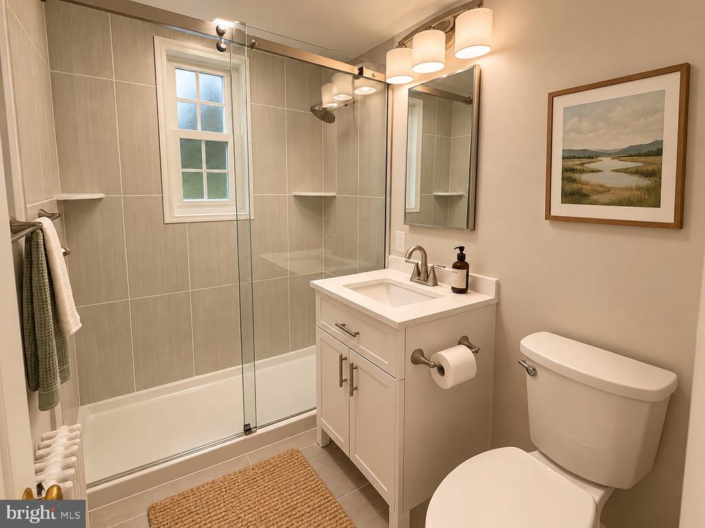 1220 N MEADE STREET Unit: ESG4
