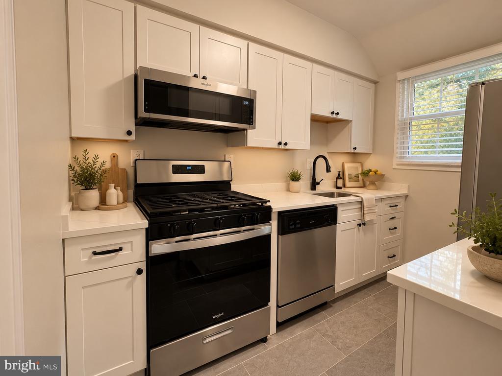 1220 N MEADE STREET Unit: ESG4