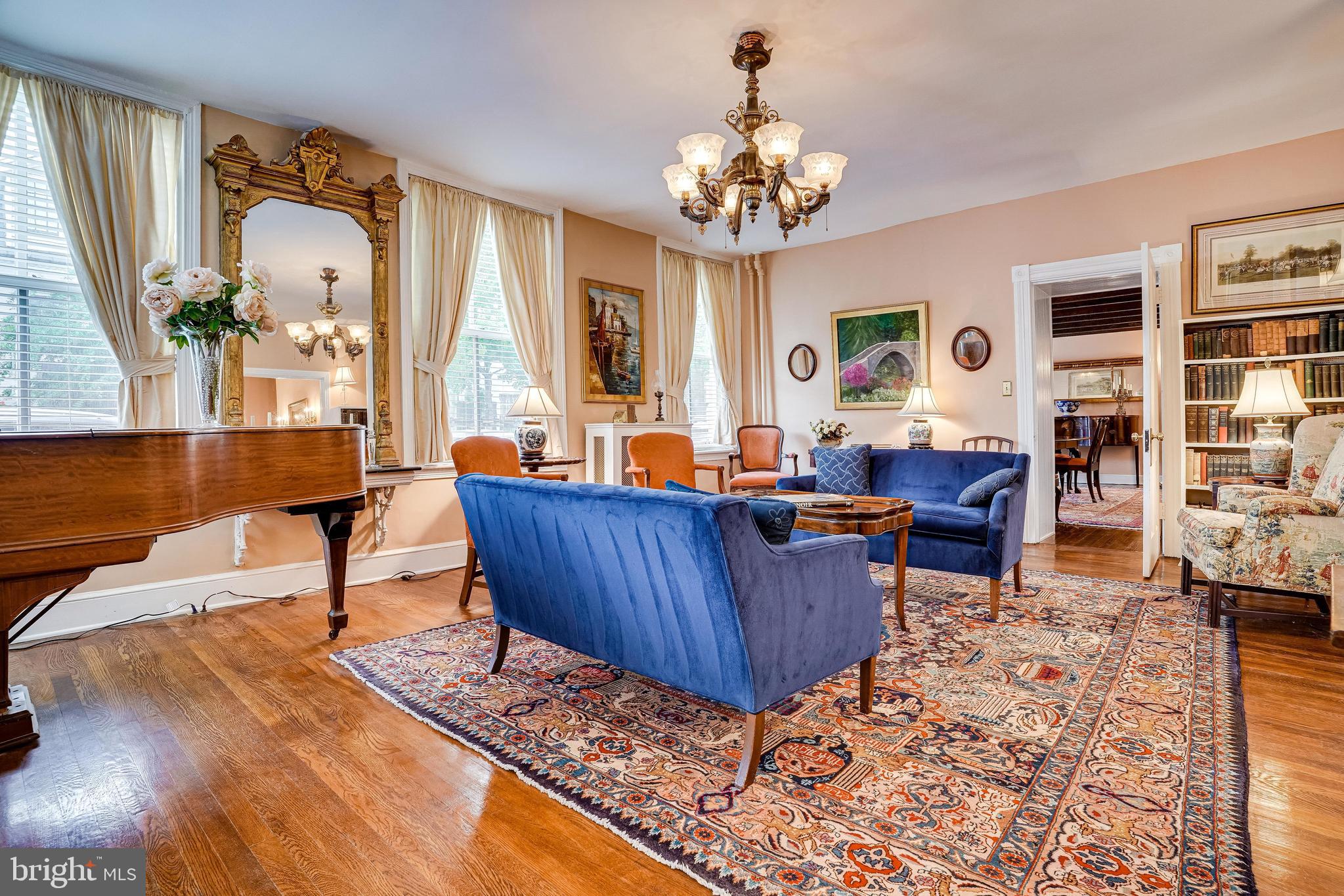 126 S FAIRFAX STREET