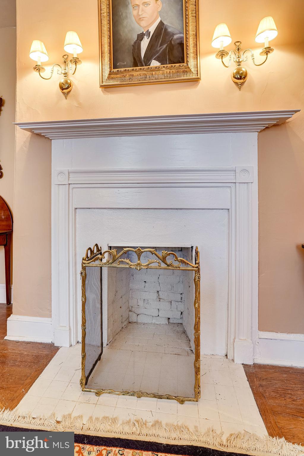 126 S FAIRFAX STREET