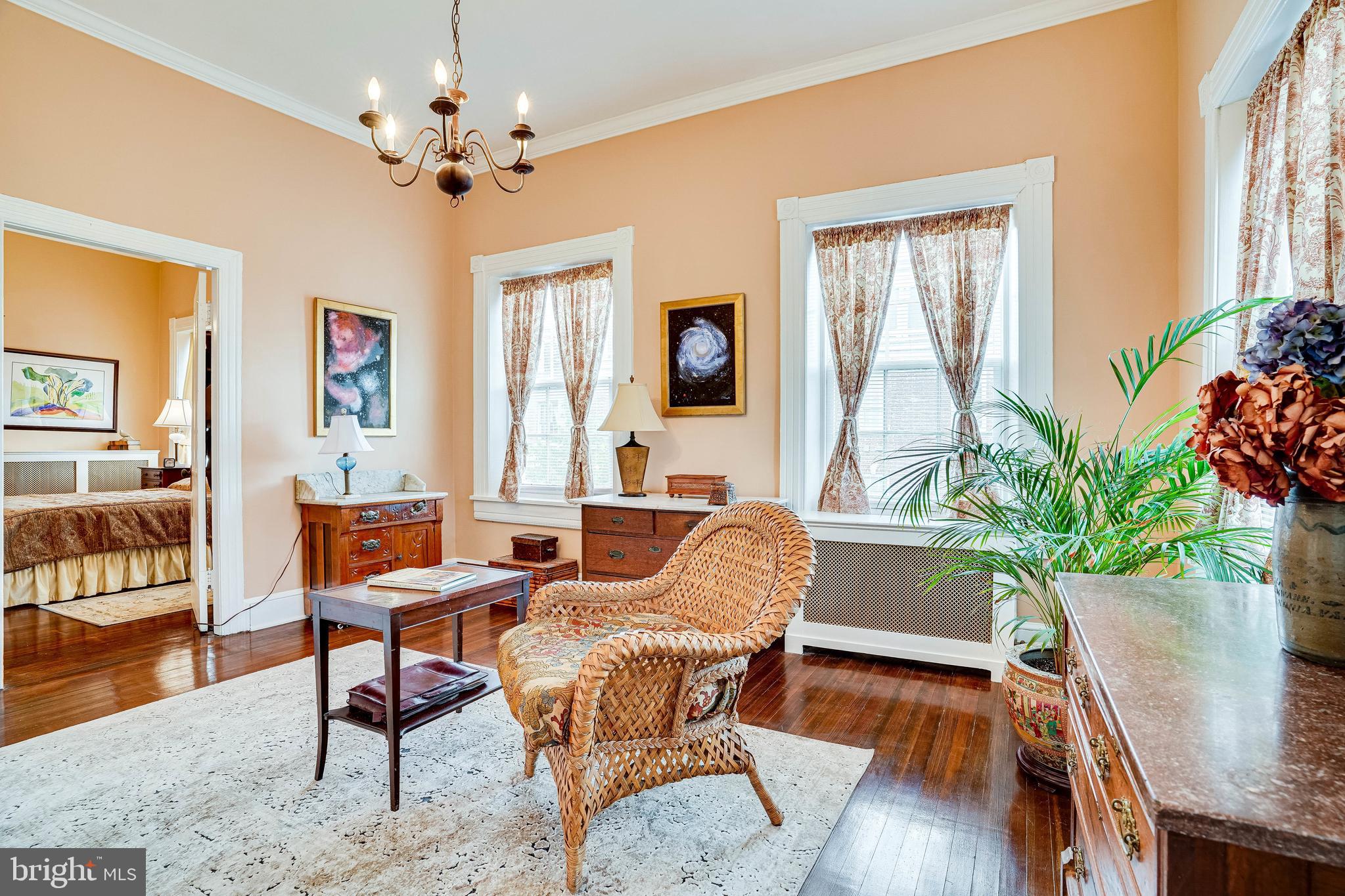 126 S FAIRFAX STREET