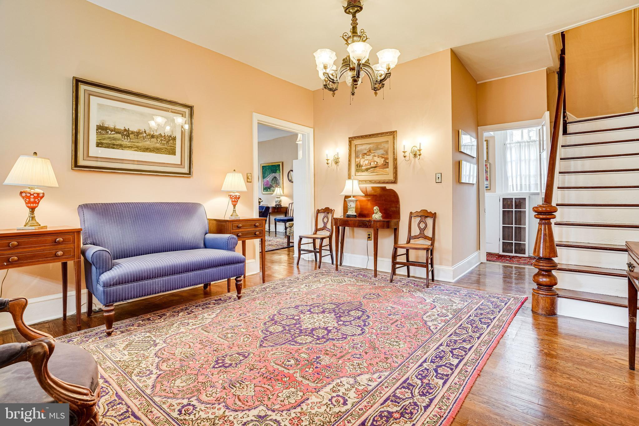 126 S FAIRFAX STREET