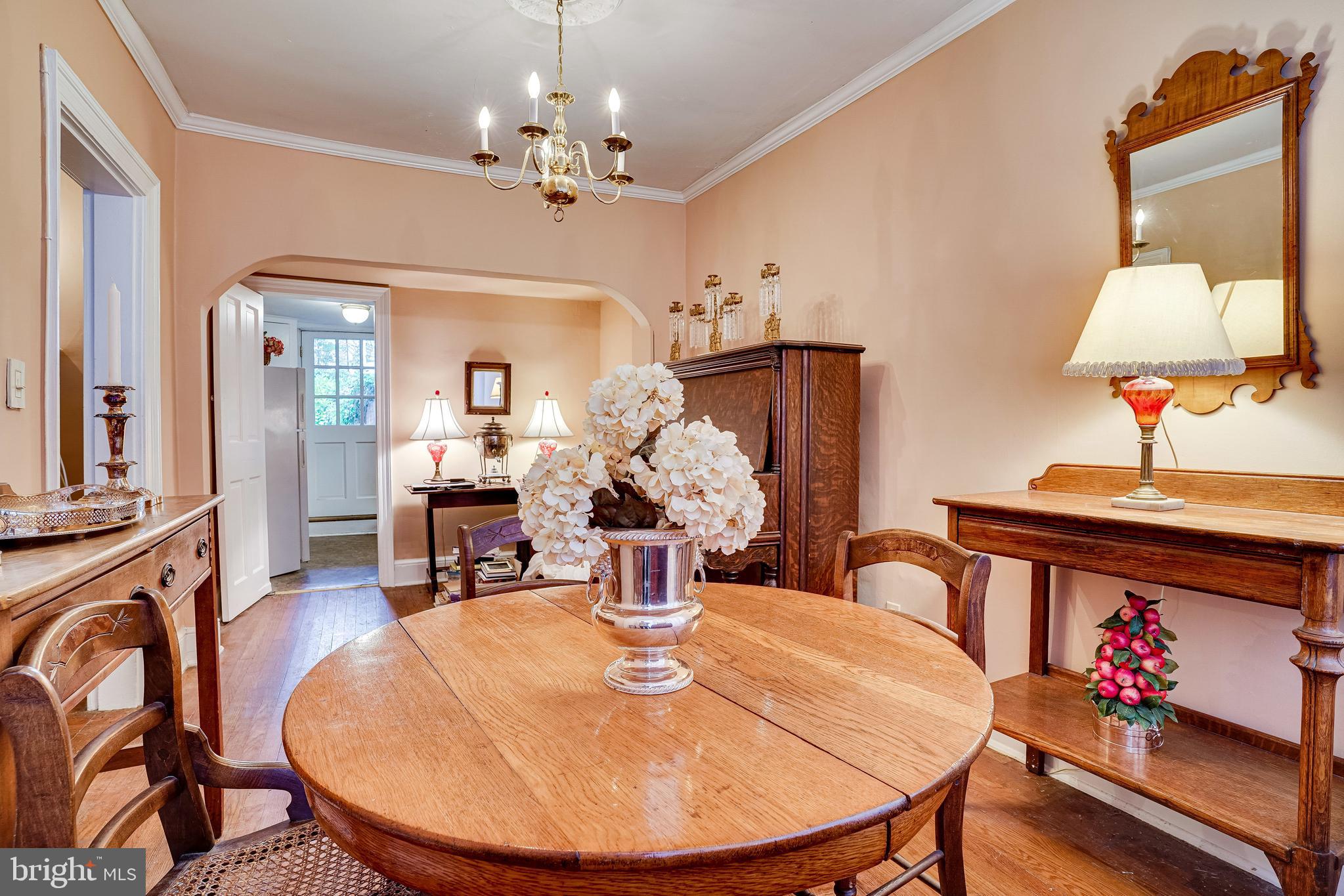 126 S FAIRFAX STREET