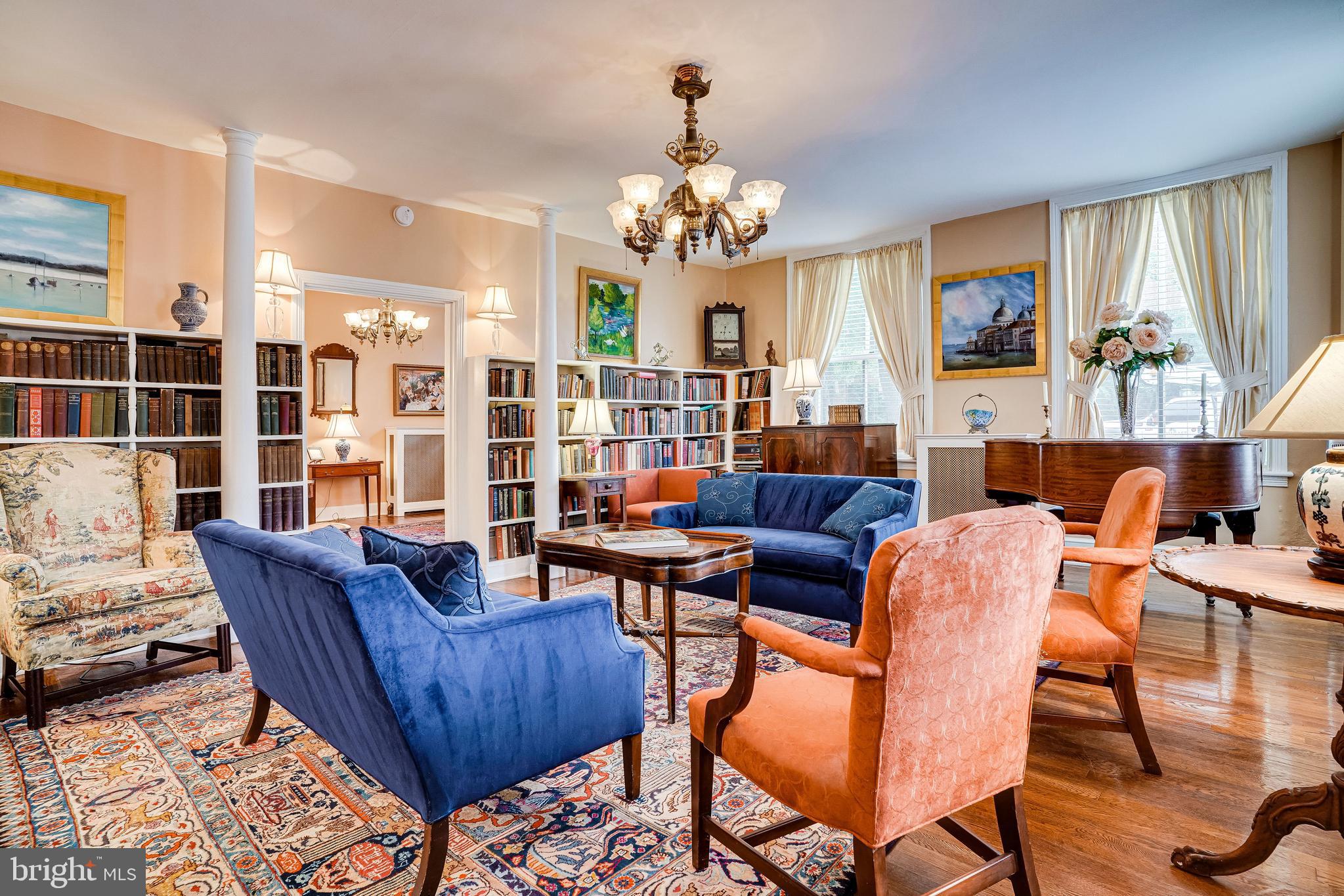 126 S FAIRFAX STREET