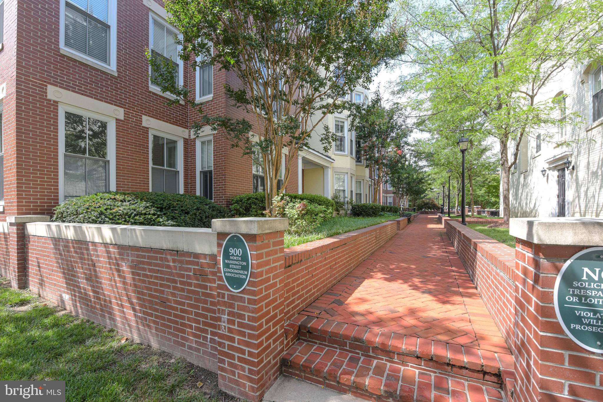 910 POWHATAN STREET 104S