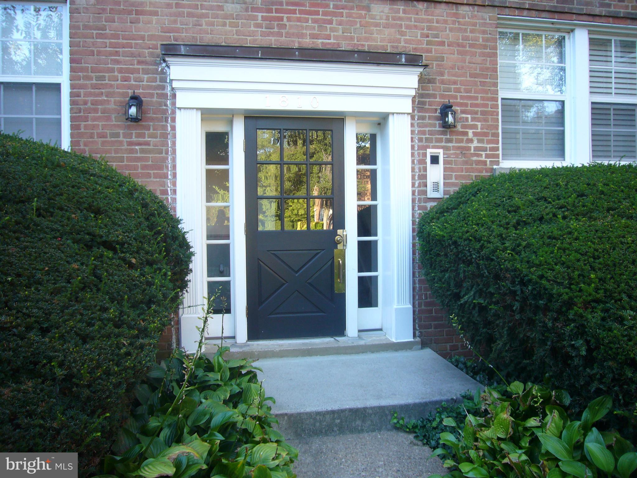 1810 W ABINGDON DRIVE 101