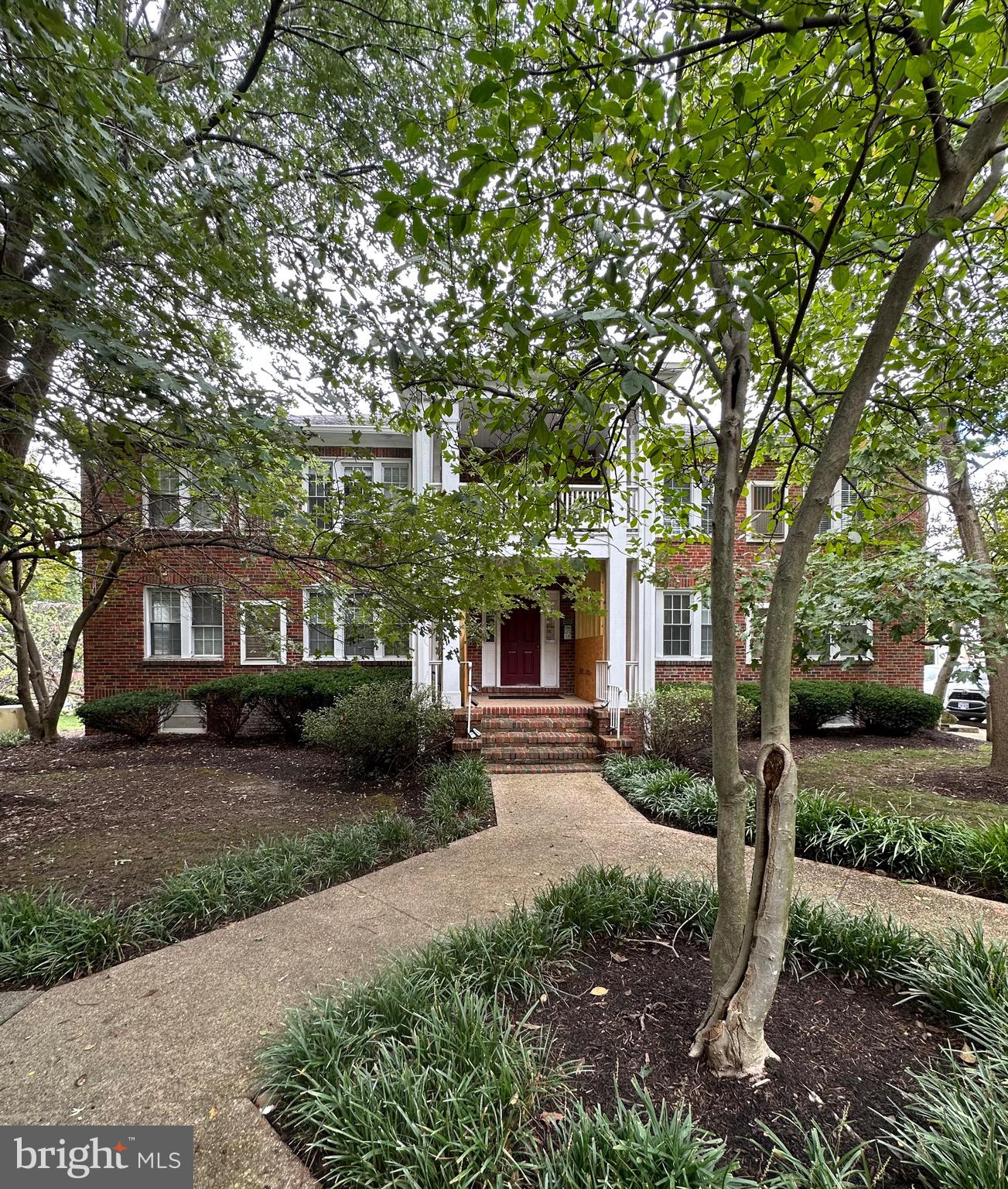304 DUNCAN AVENUE B