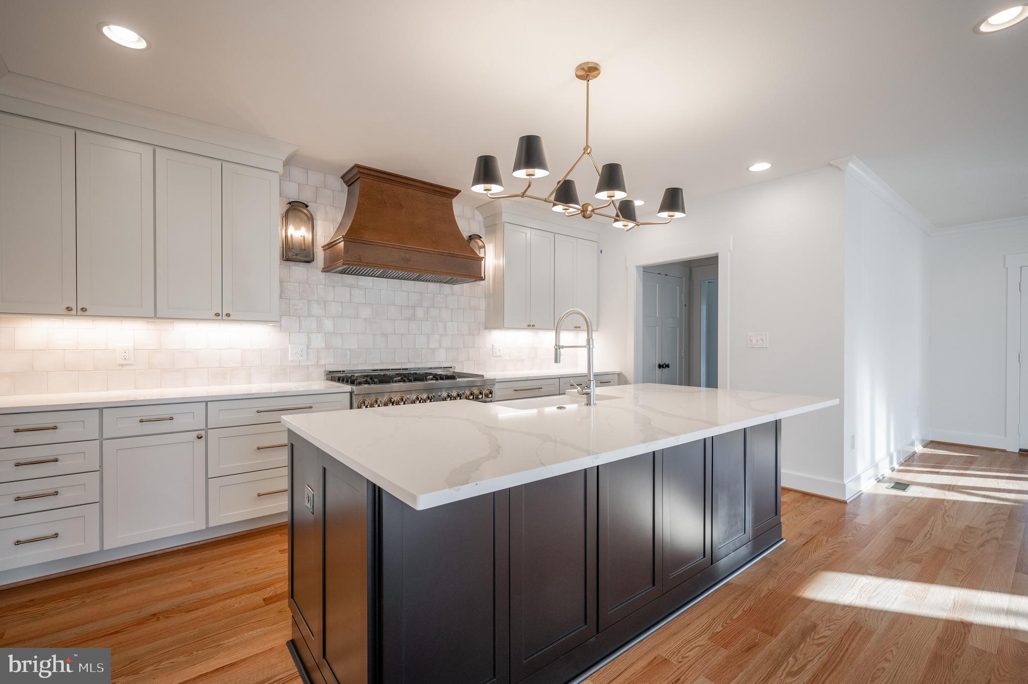 217 E MASON AVENUE E