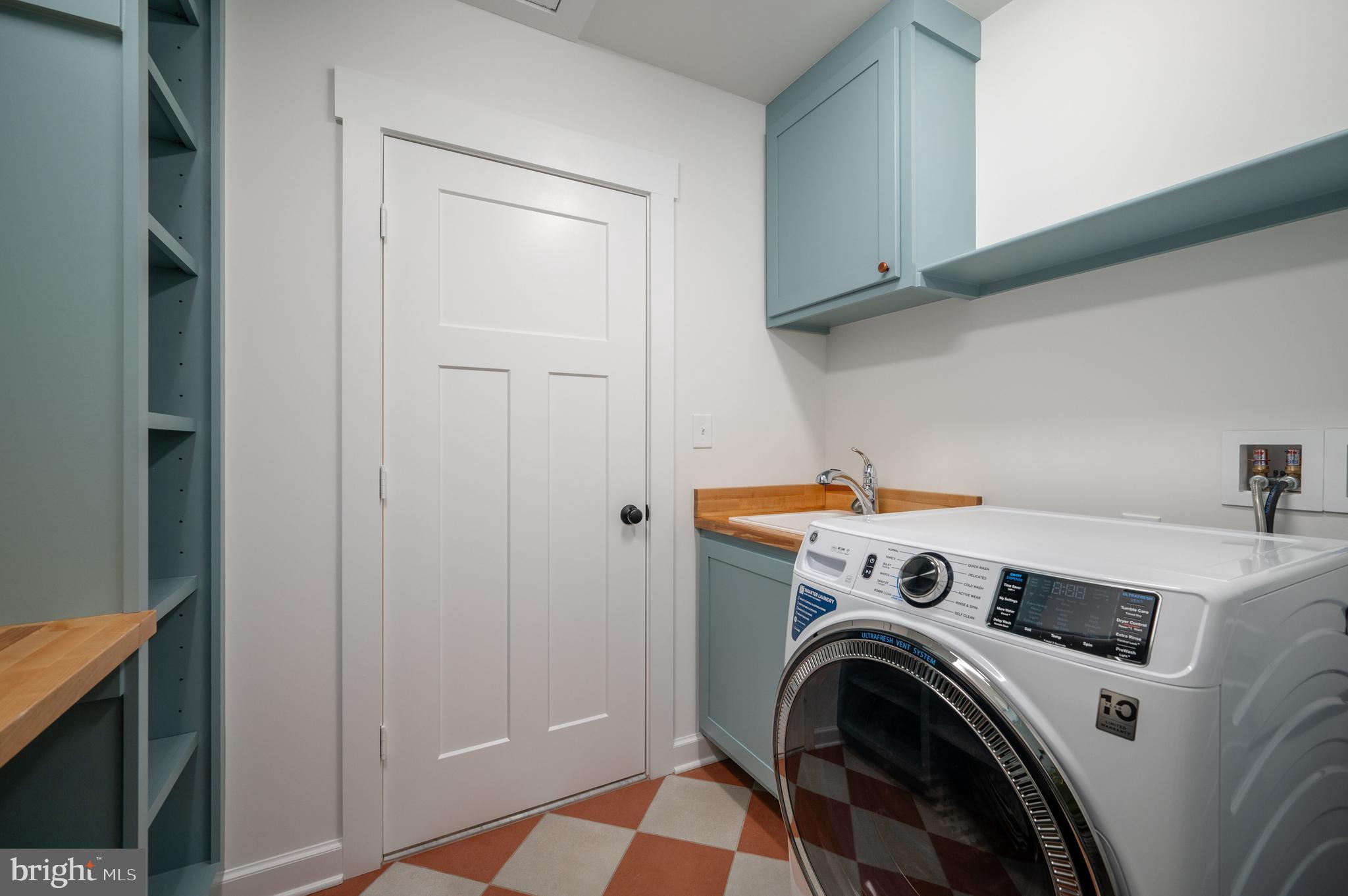 217 E MASON AVENUE E