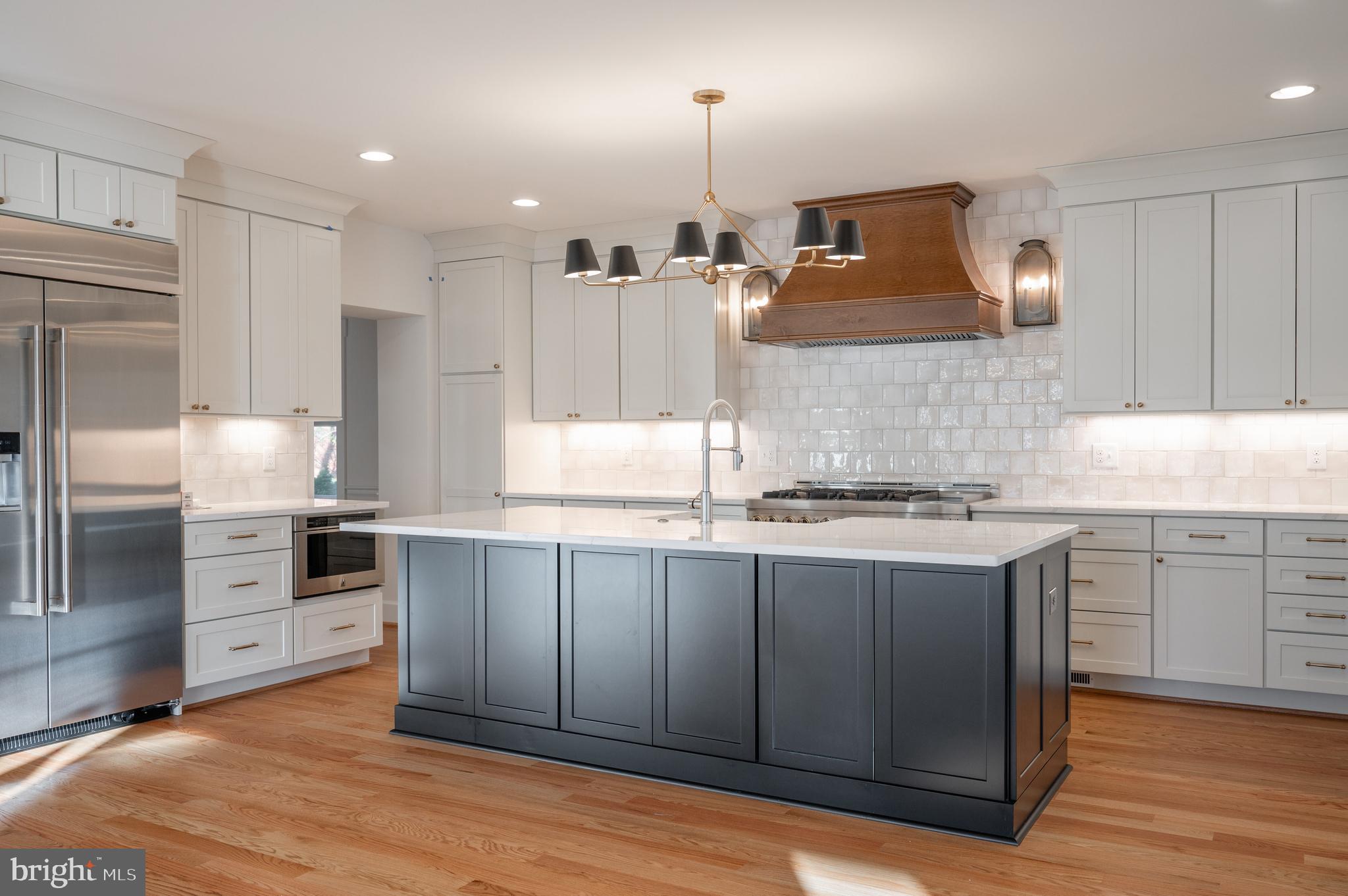 217 E MASON AVENUE E