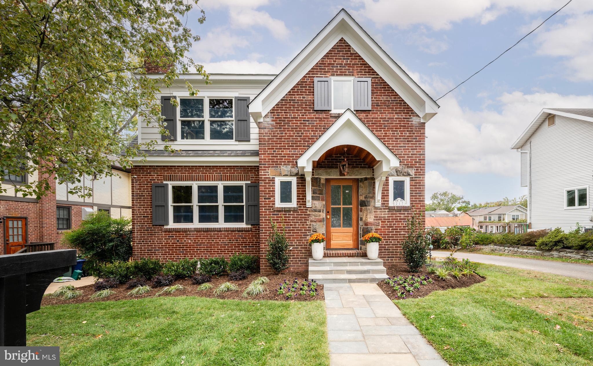 217 E MASON AVENUE E