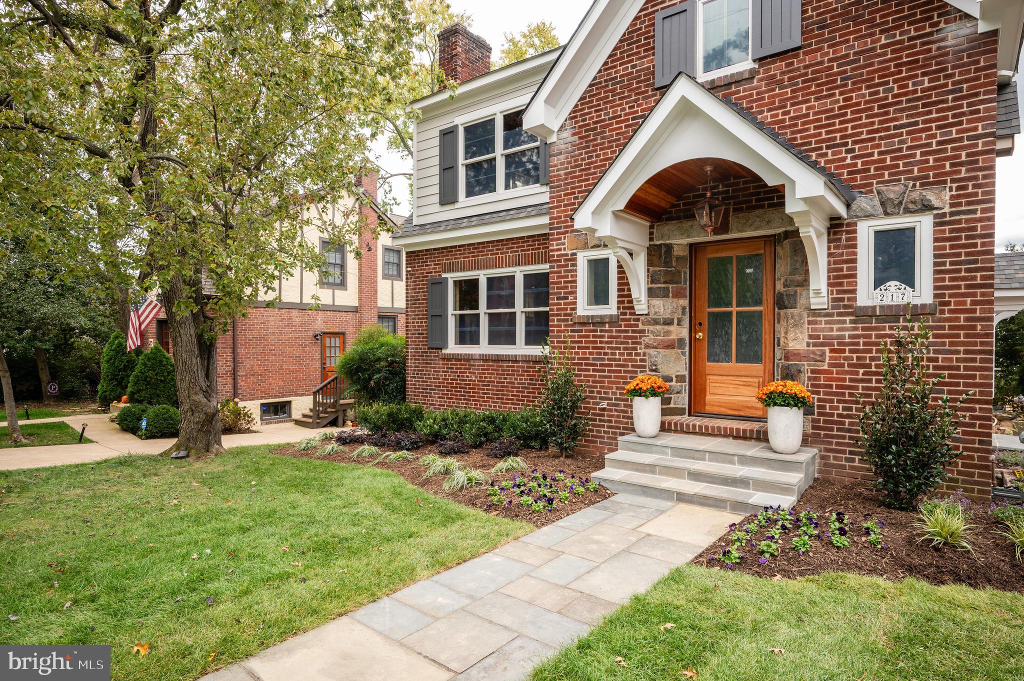 217 E MASON AVENUE E