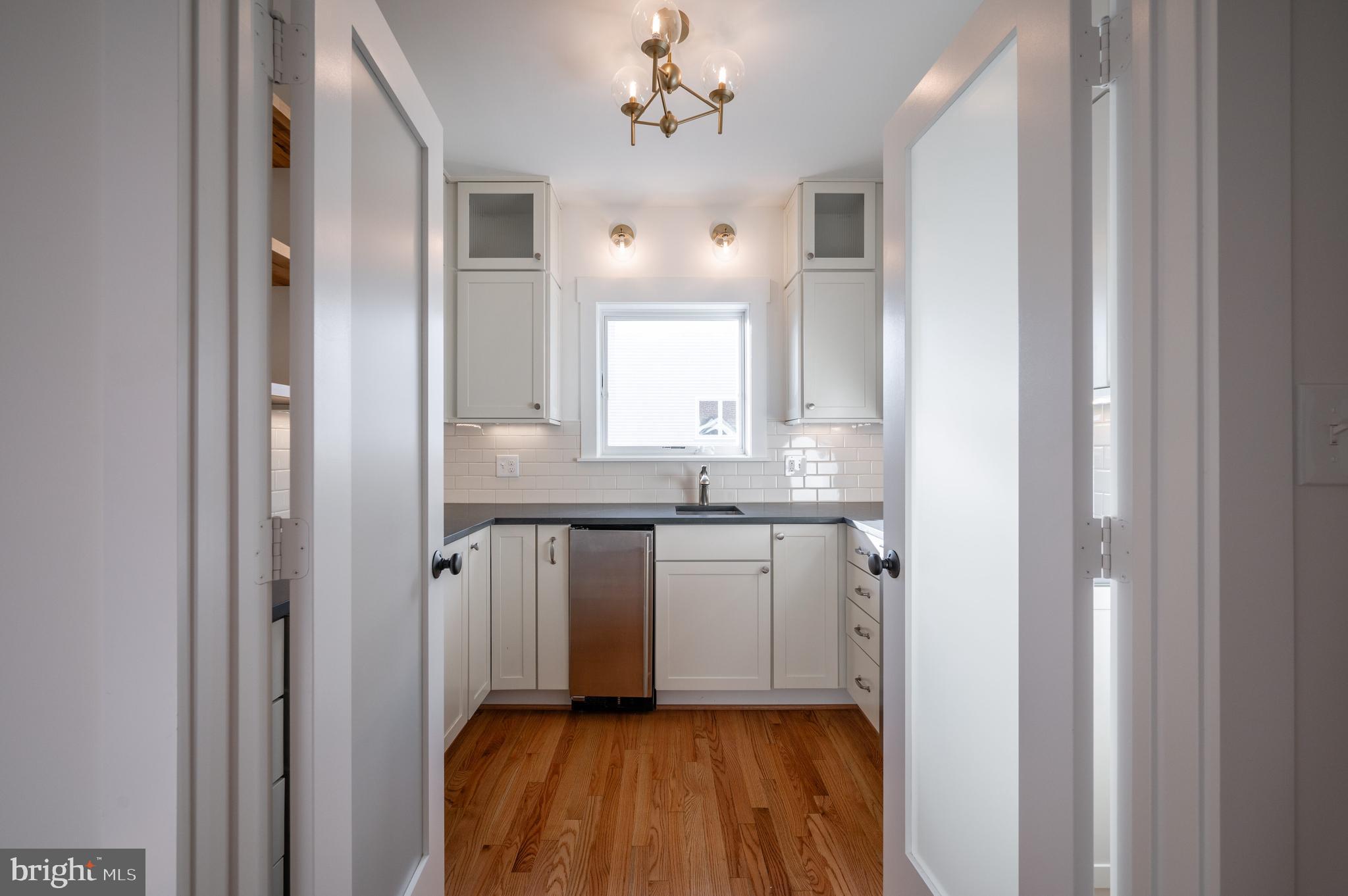 217 E MASON AVENUE E