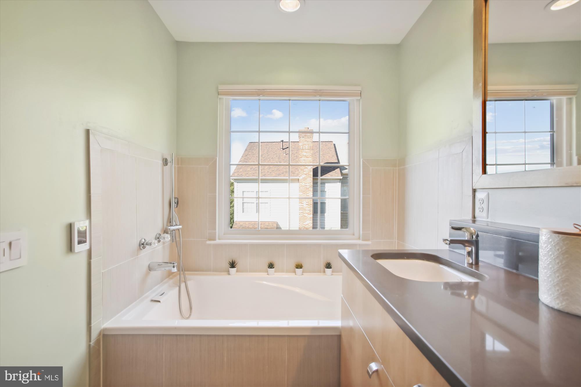 31 ARELL COURT