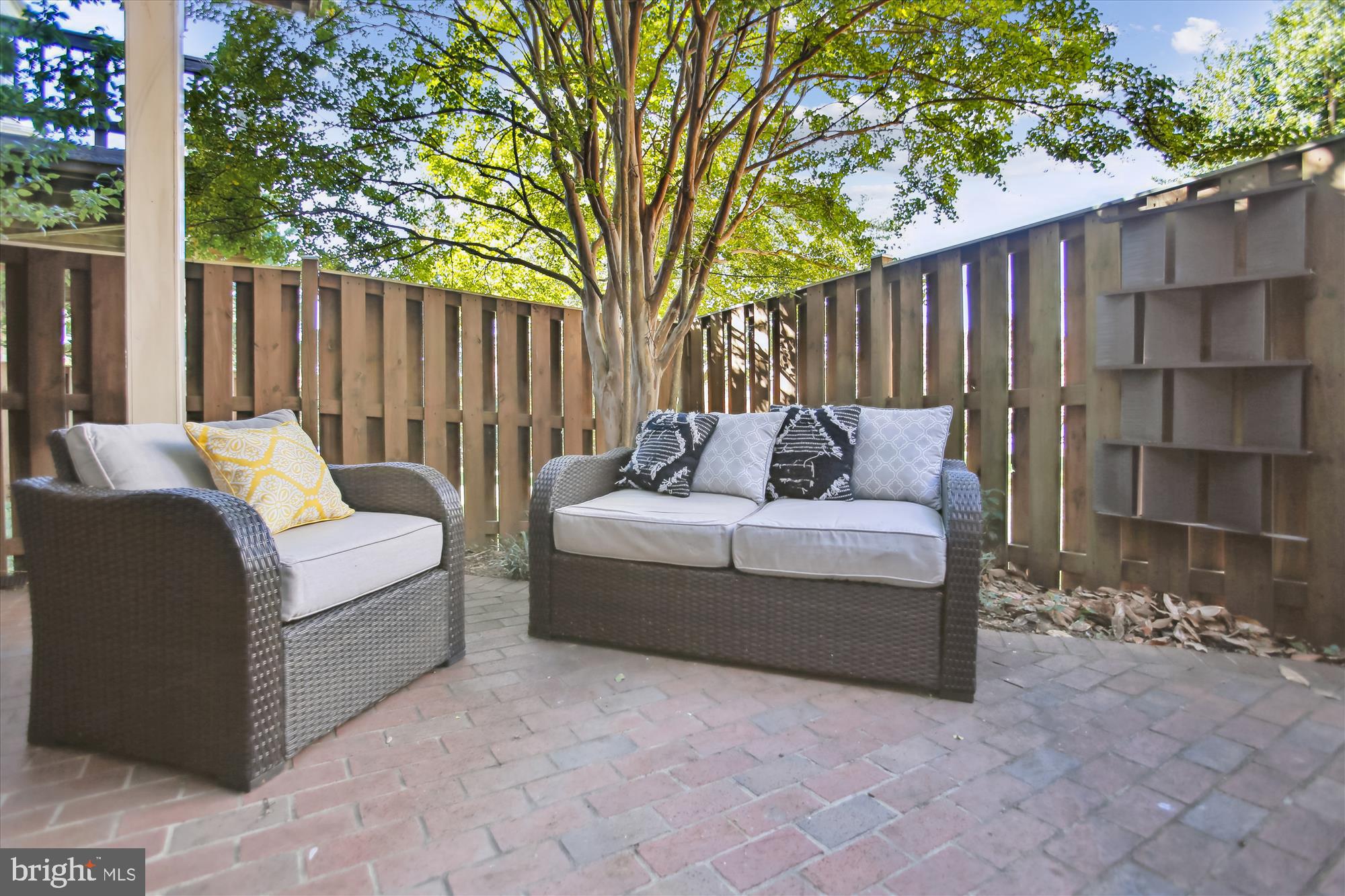 31 ARELL COURT