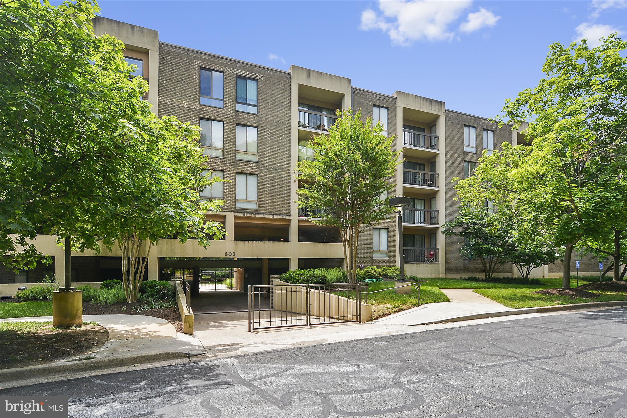 803 N HOWARD STREET 258