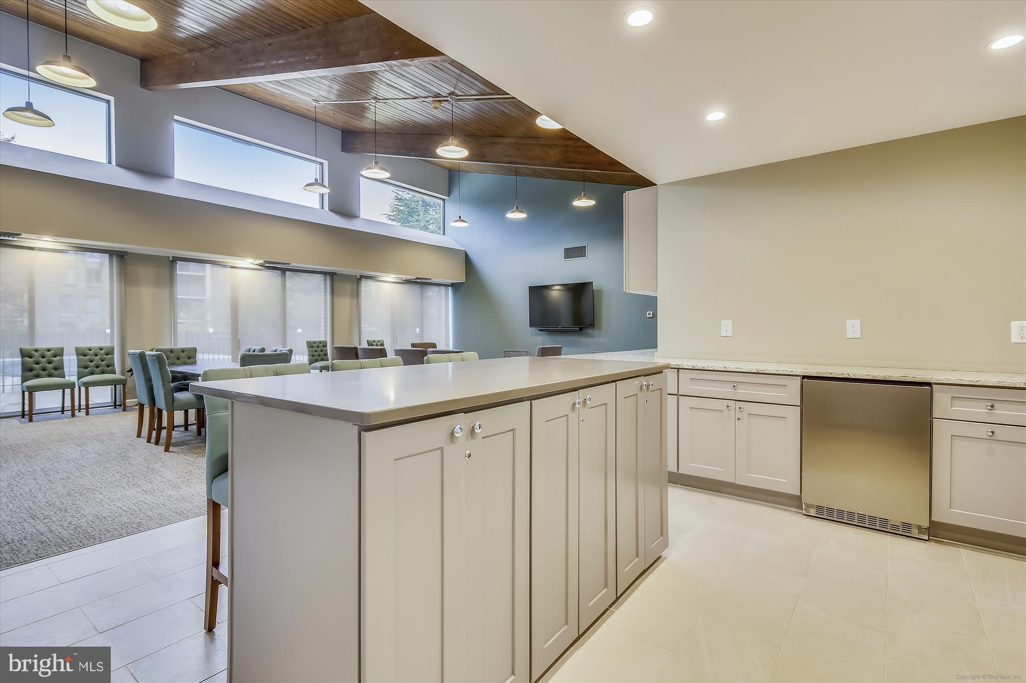 803 N HOWARD STREET 258