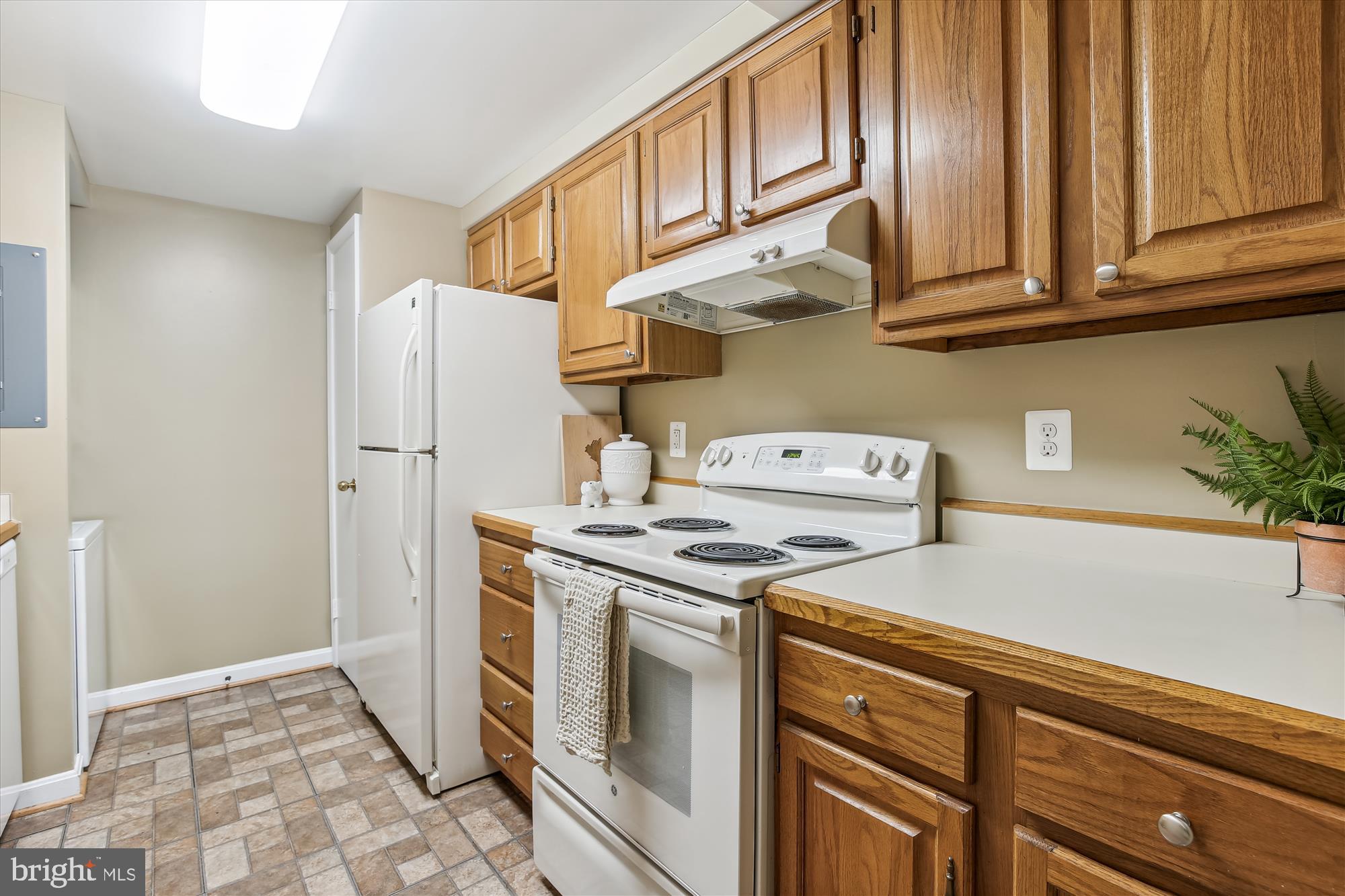 803 N HOWARD STREET 258