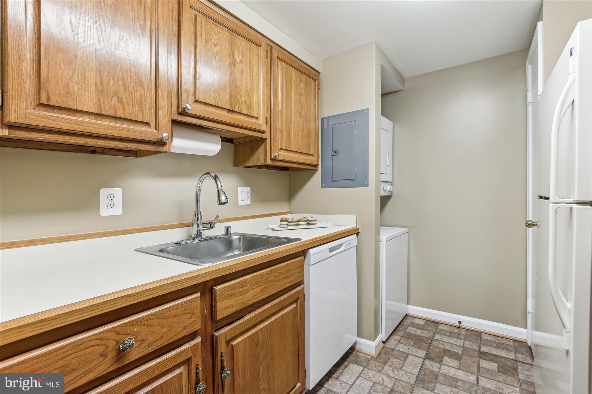 803 N HOWARD STREET 258