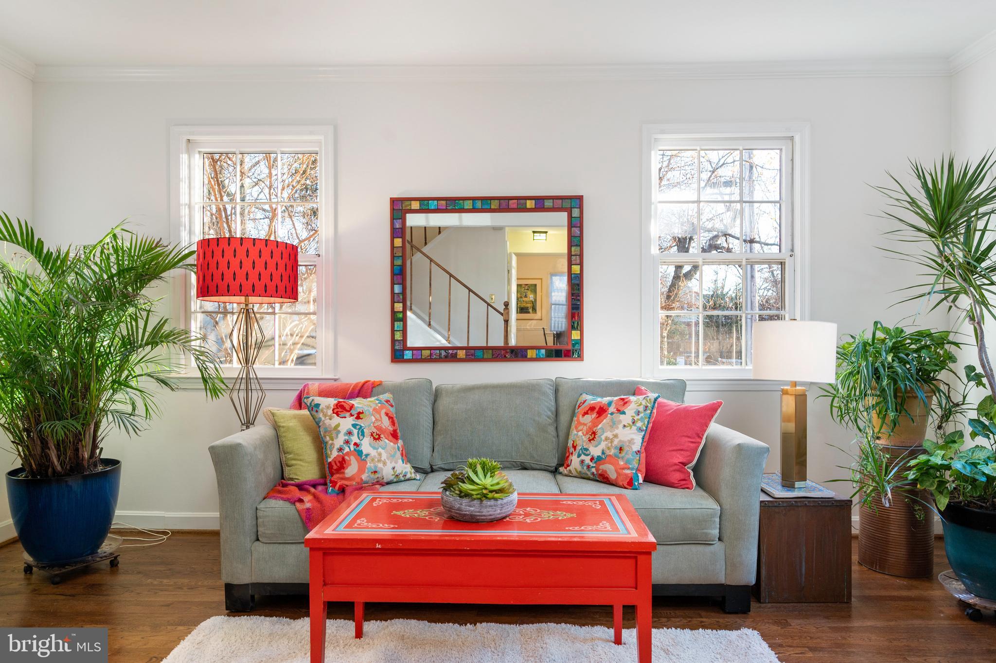 4 E DEL RAY AVENUE