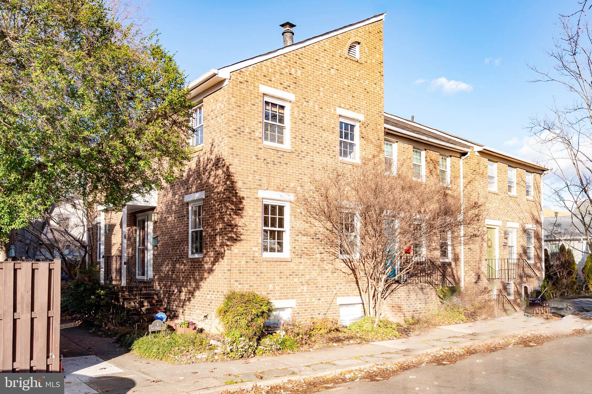 4 E DEL RAY AVENUE