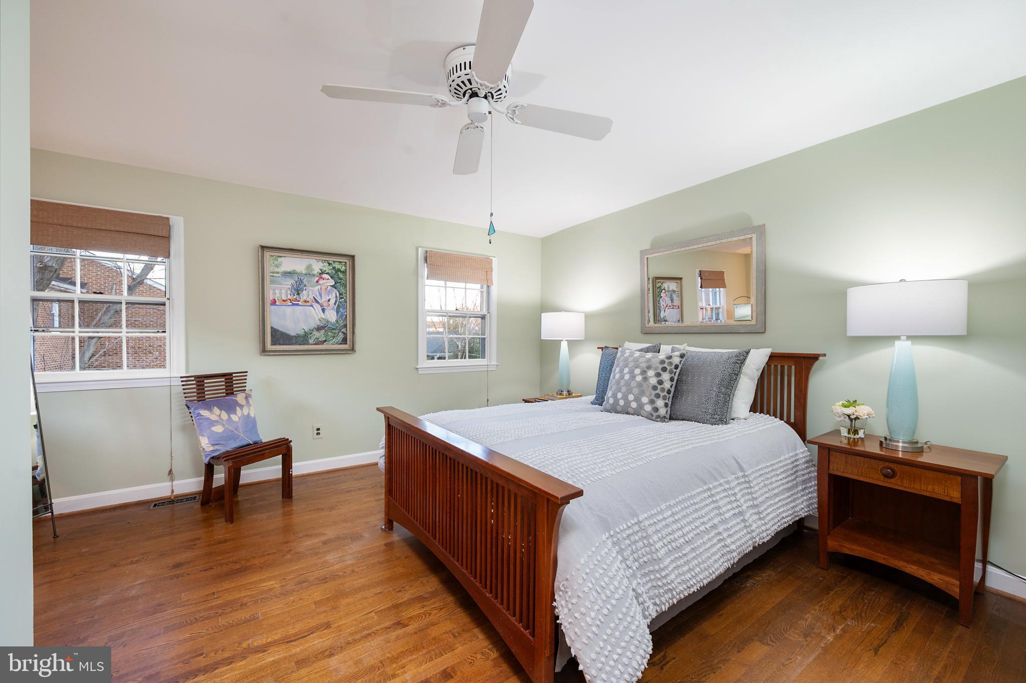 4 E DEL RAY AVENUE