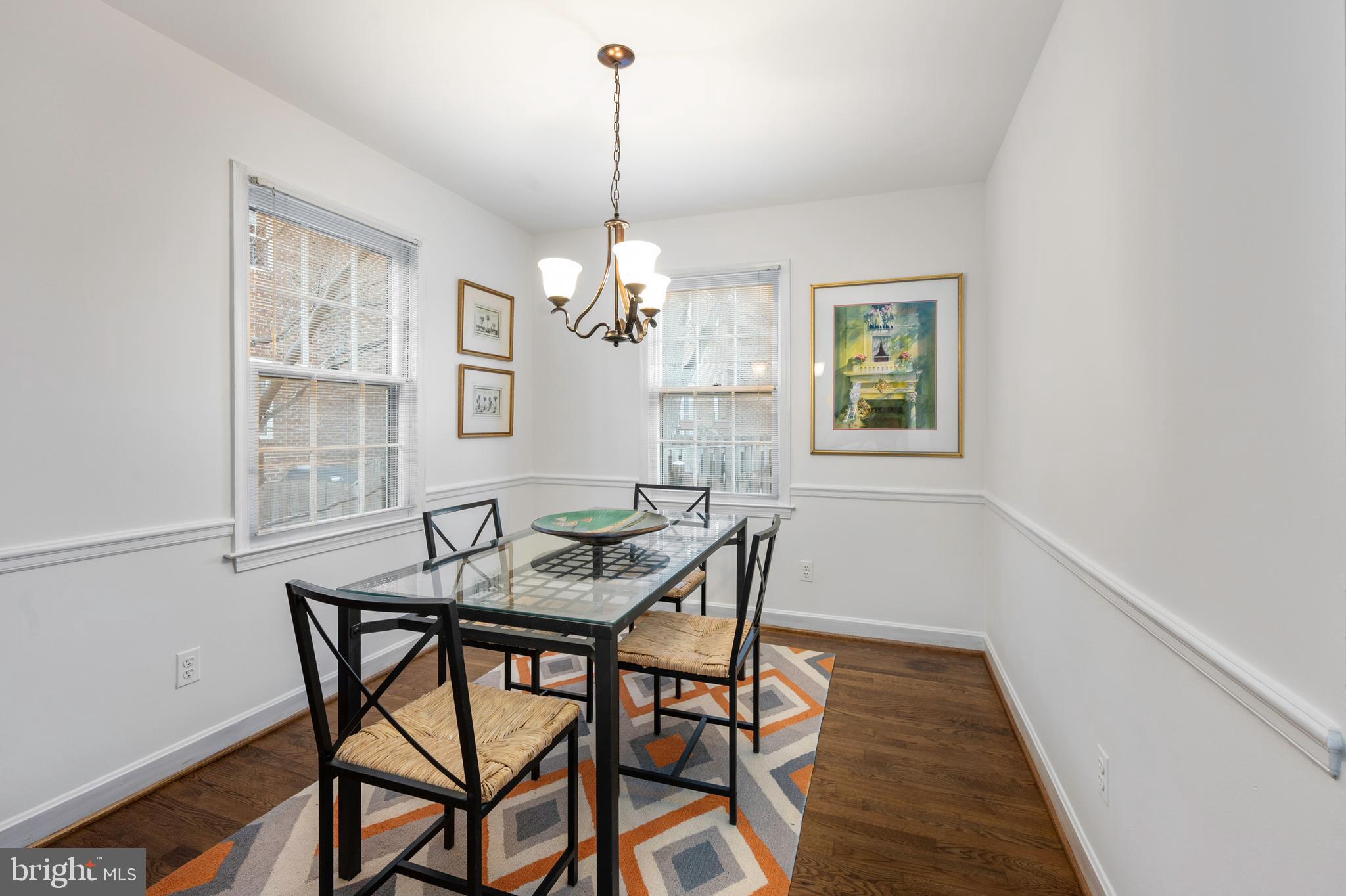 4 E DEL RAY AVENUE