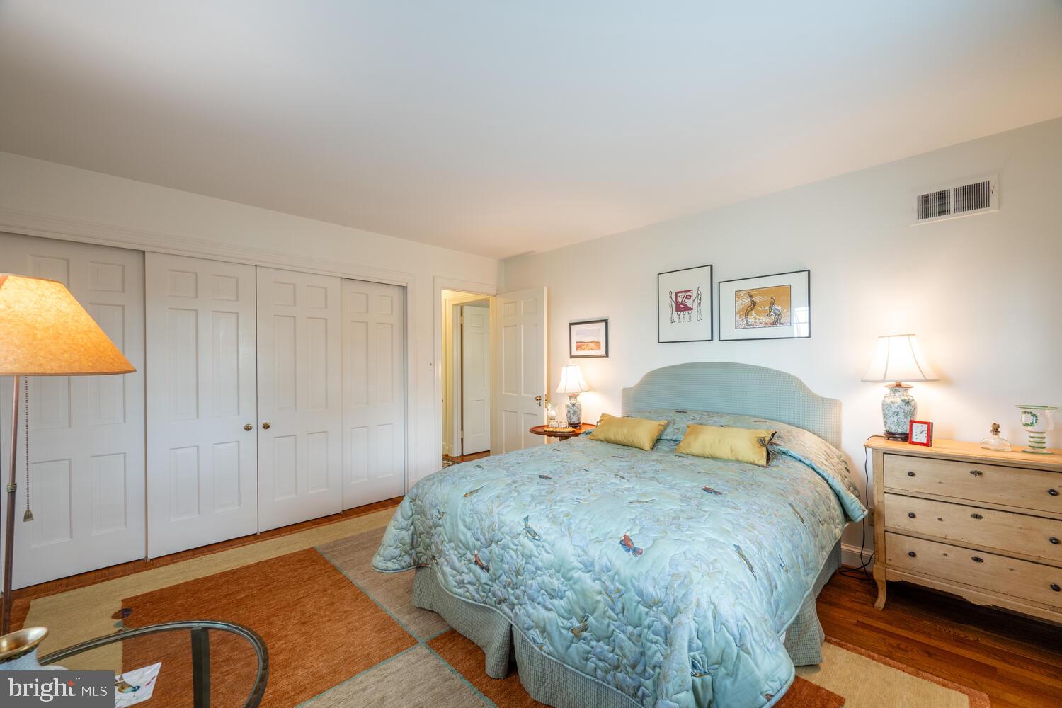 4001 LAWRENCE AVENUE