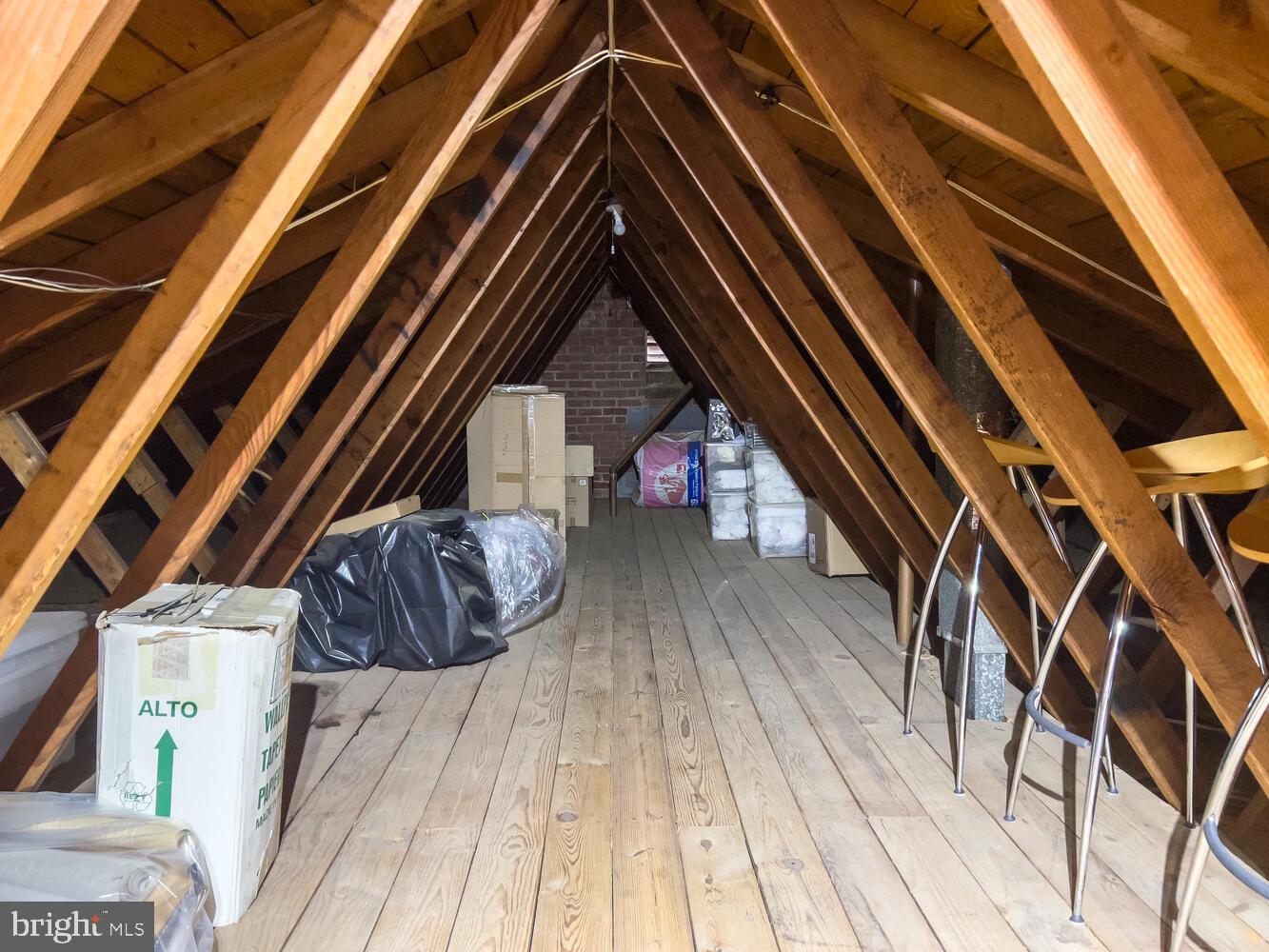 4001 LAWRENCE AVENUE