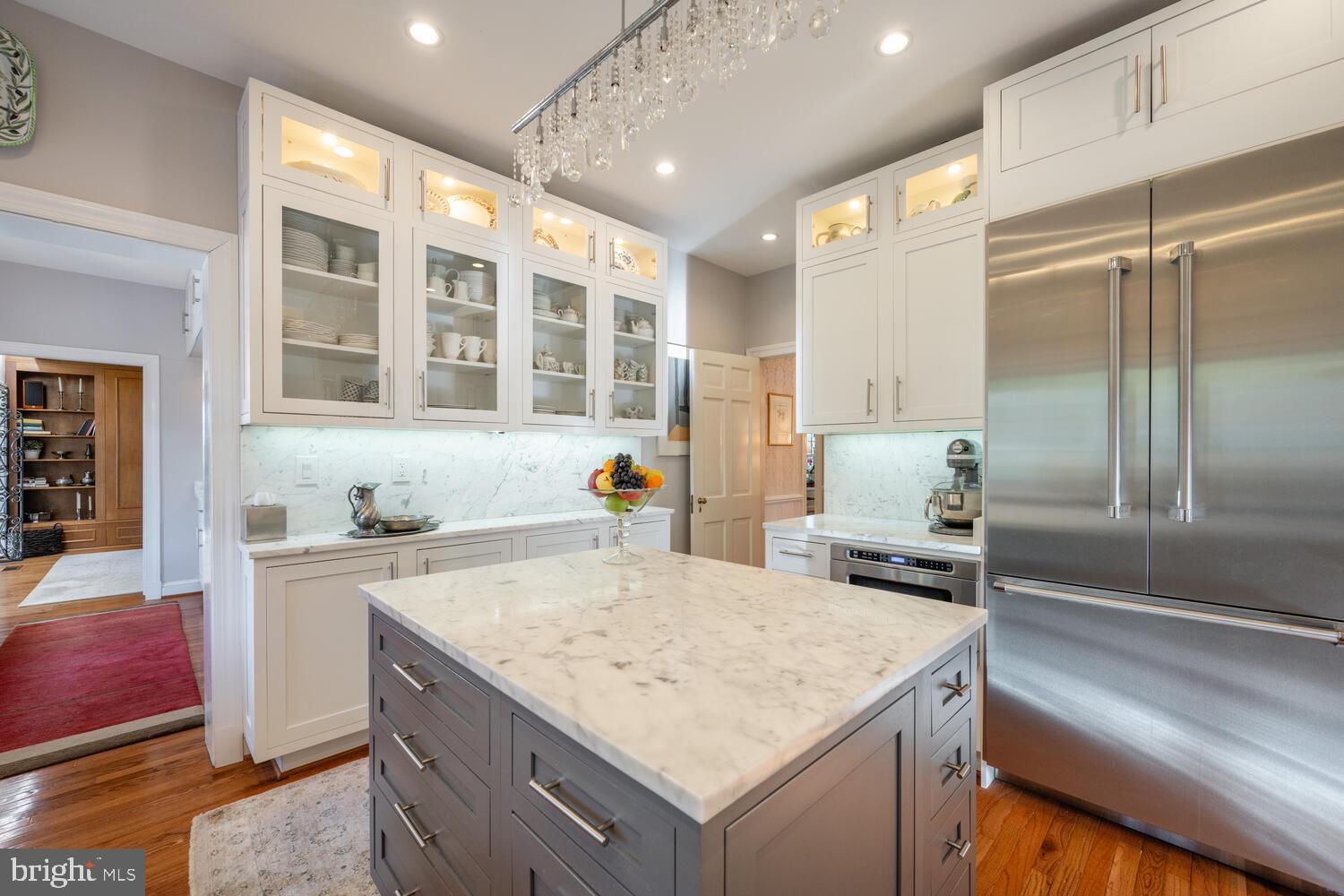 4001 LAWRENCE AVENUE