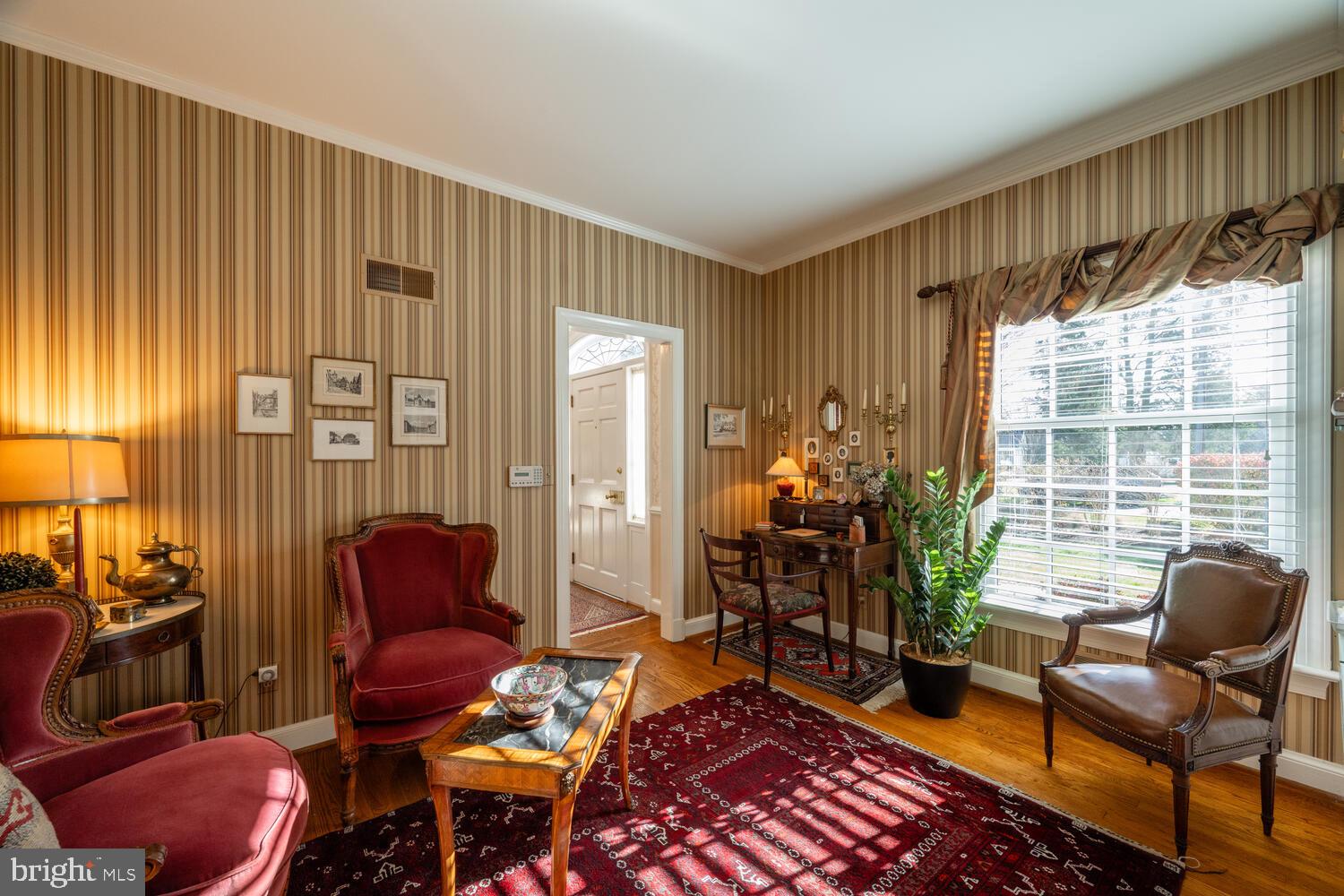 4001 LAWRENCE AVENUE