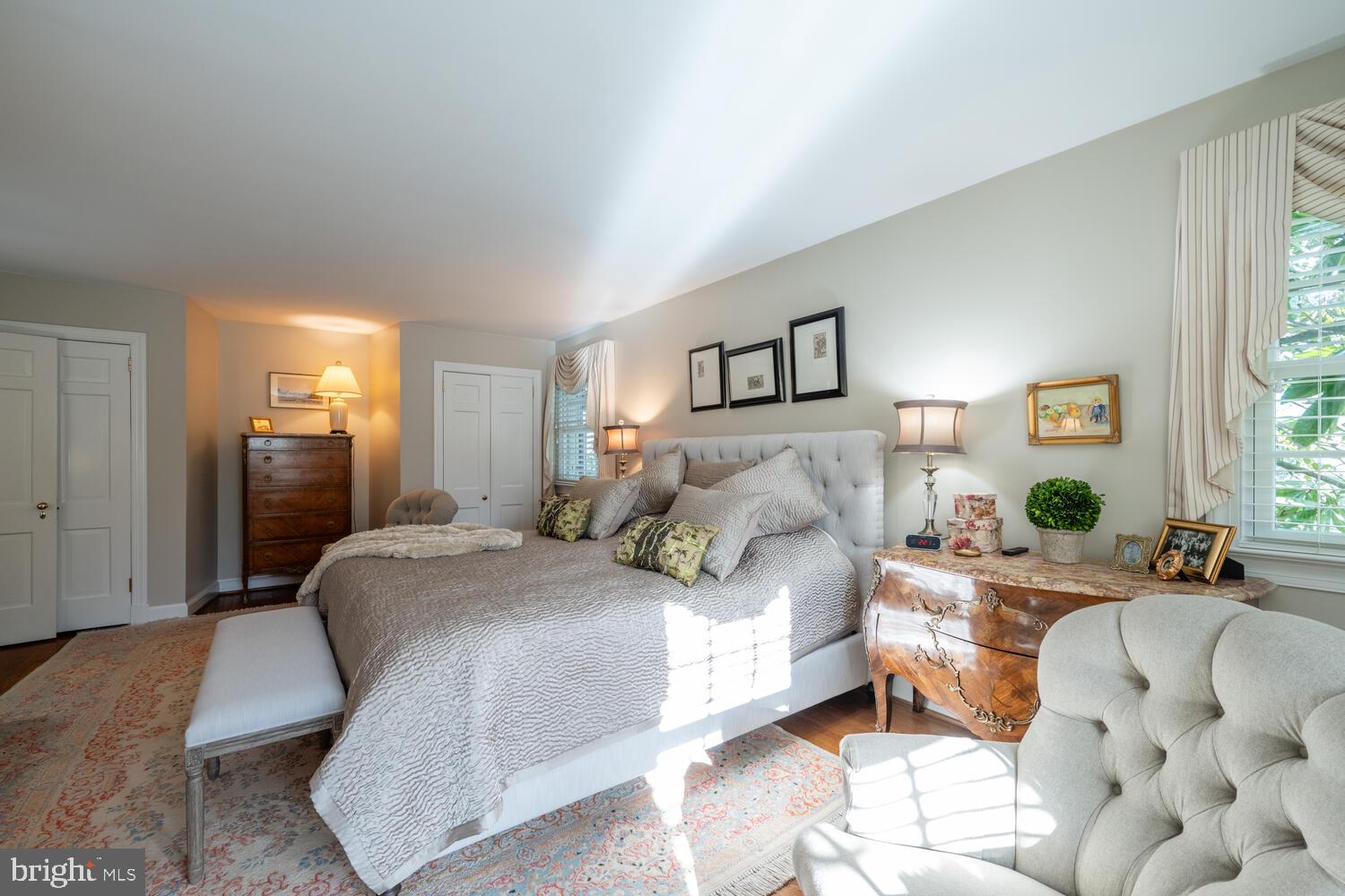 4001 LAWRENCE AVENUE