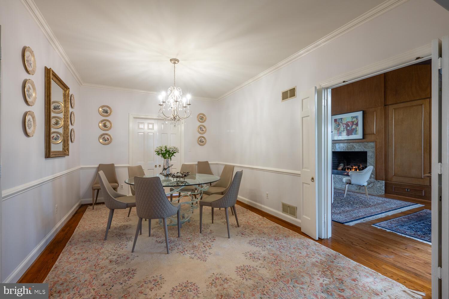 4001 LAWRENCE AVENUE