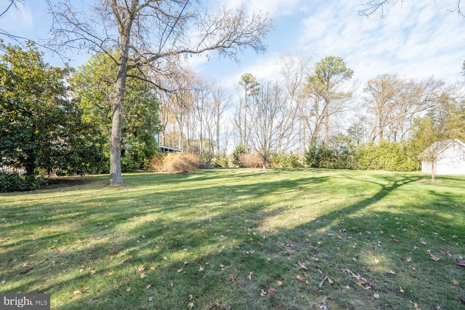 4001 LAWRENCE AVENUE