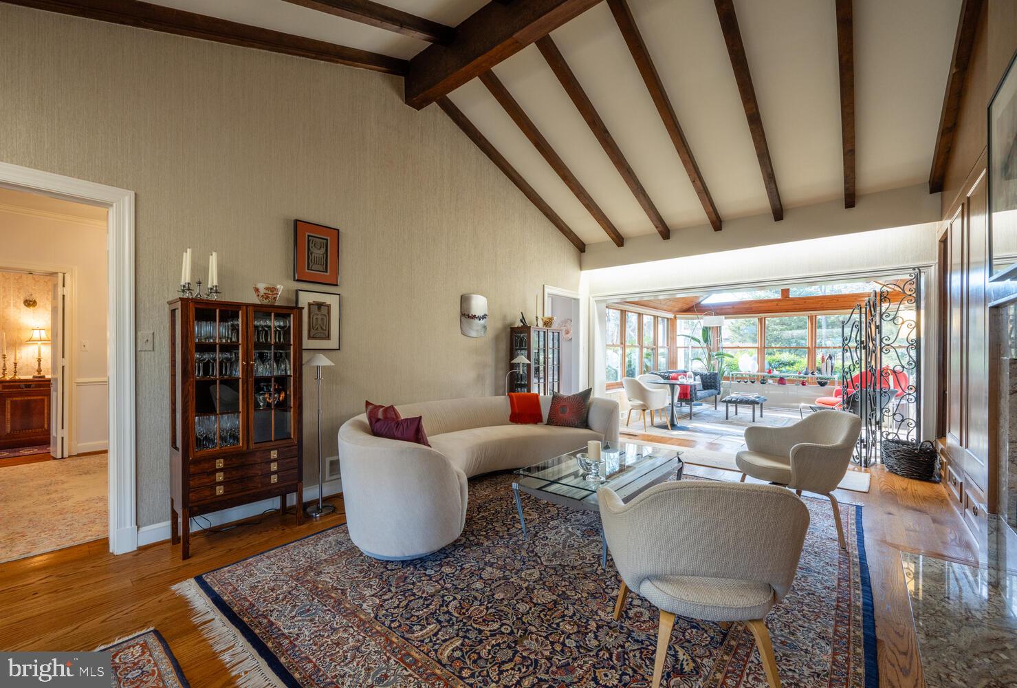 4001 LAWRENCE AVENUE