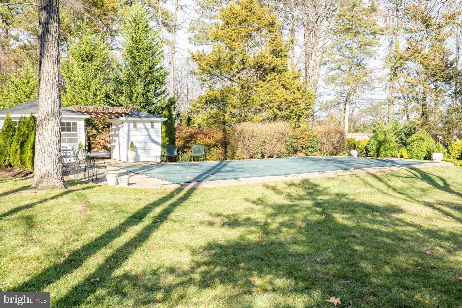 4001 LAWRENCE AVENUE