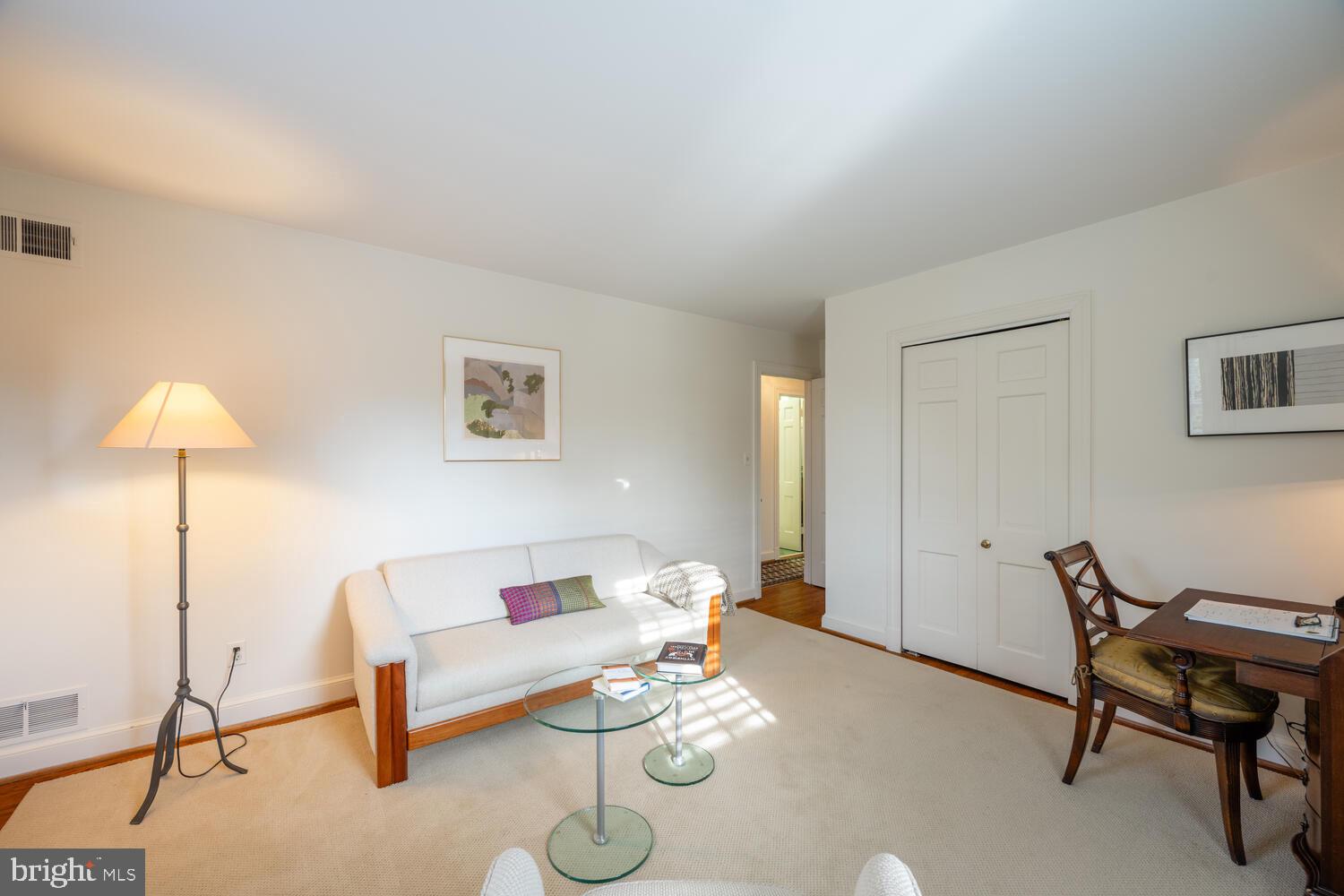 4001 LAWRENCE AVENUE