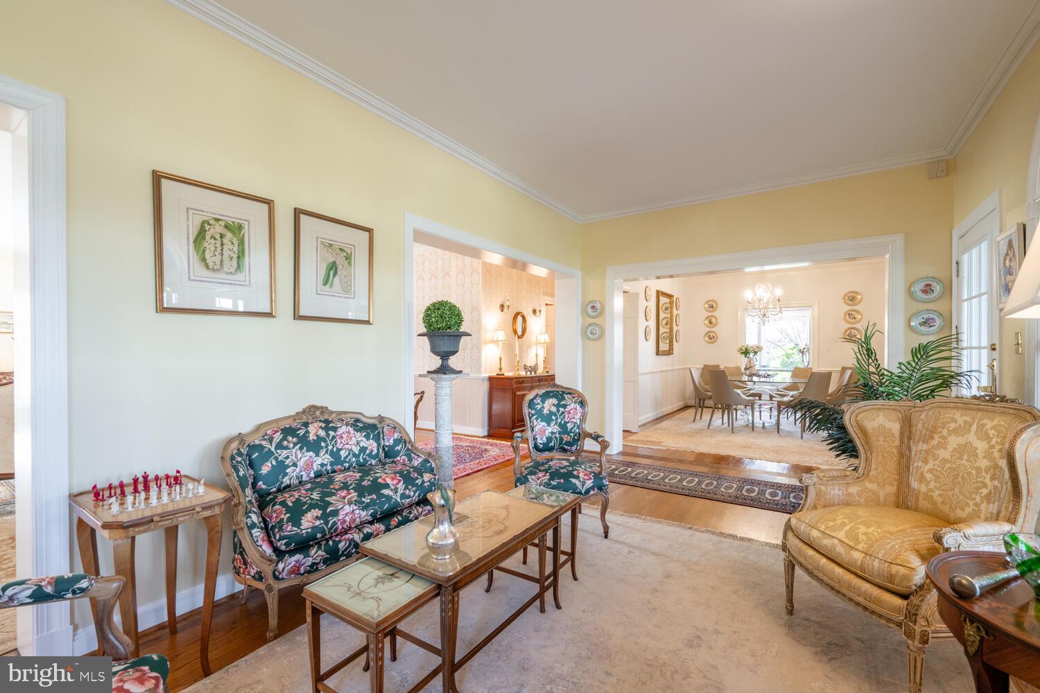 4001 LAWRENCE AVENUE