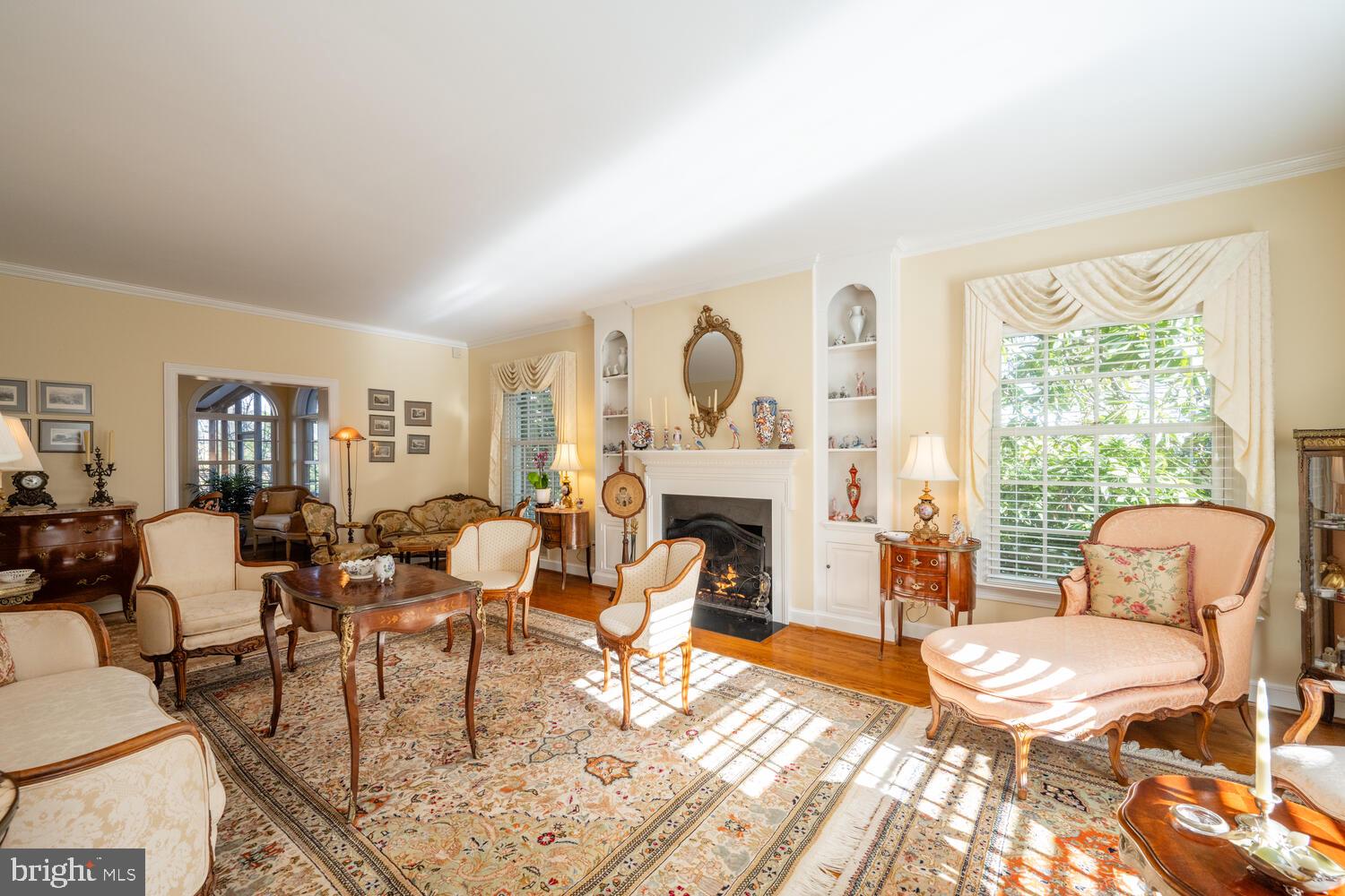 4001 LAWRENCE AVENUE