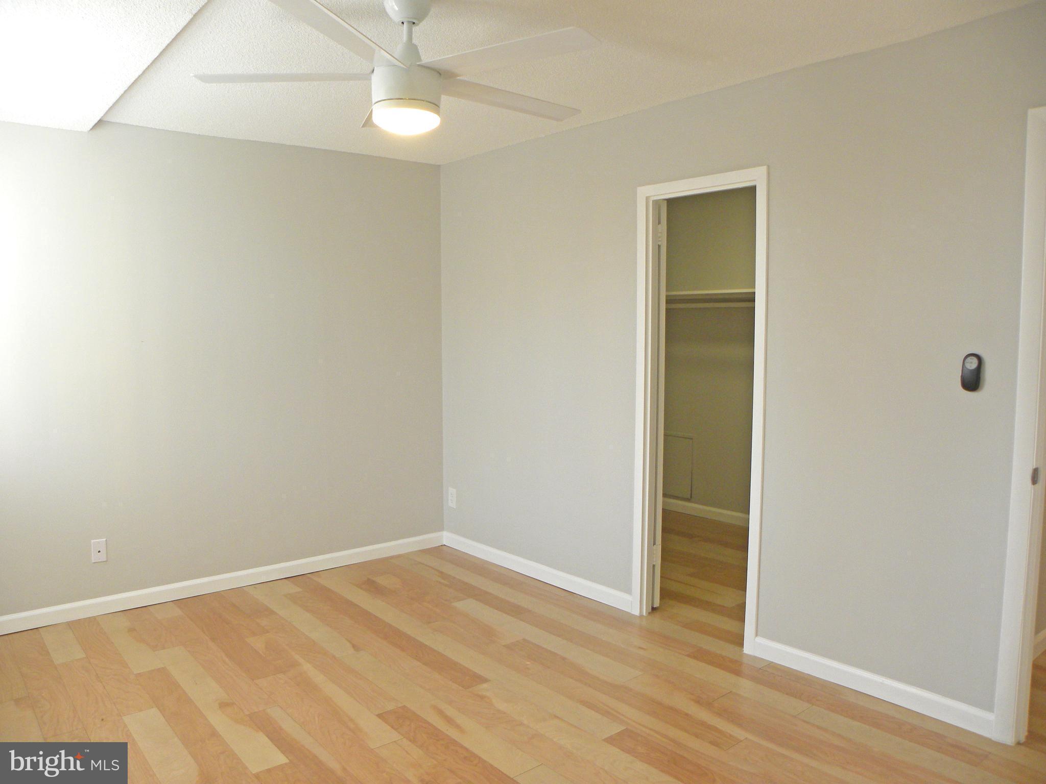 501 SLATERS LANE 212