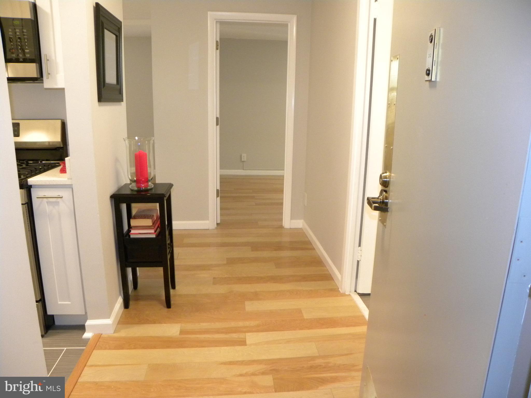 501 SLATERS LANE 212