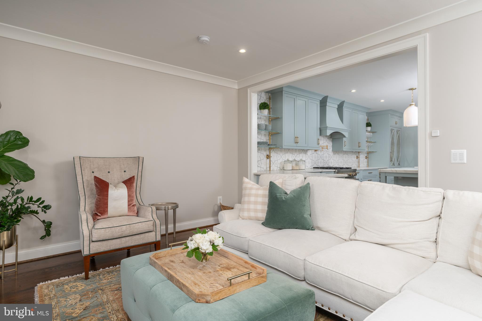 405 S FAIRFAX STREET