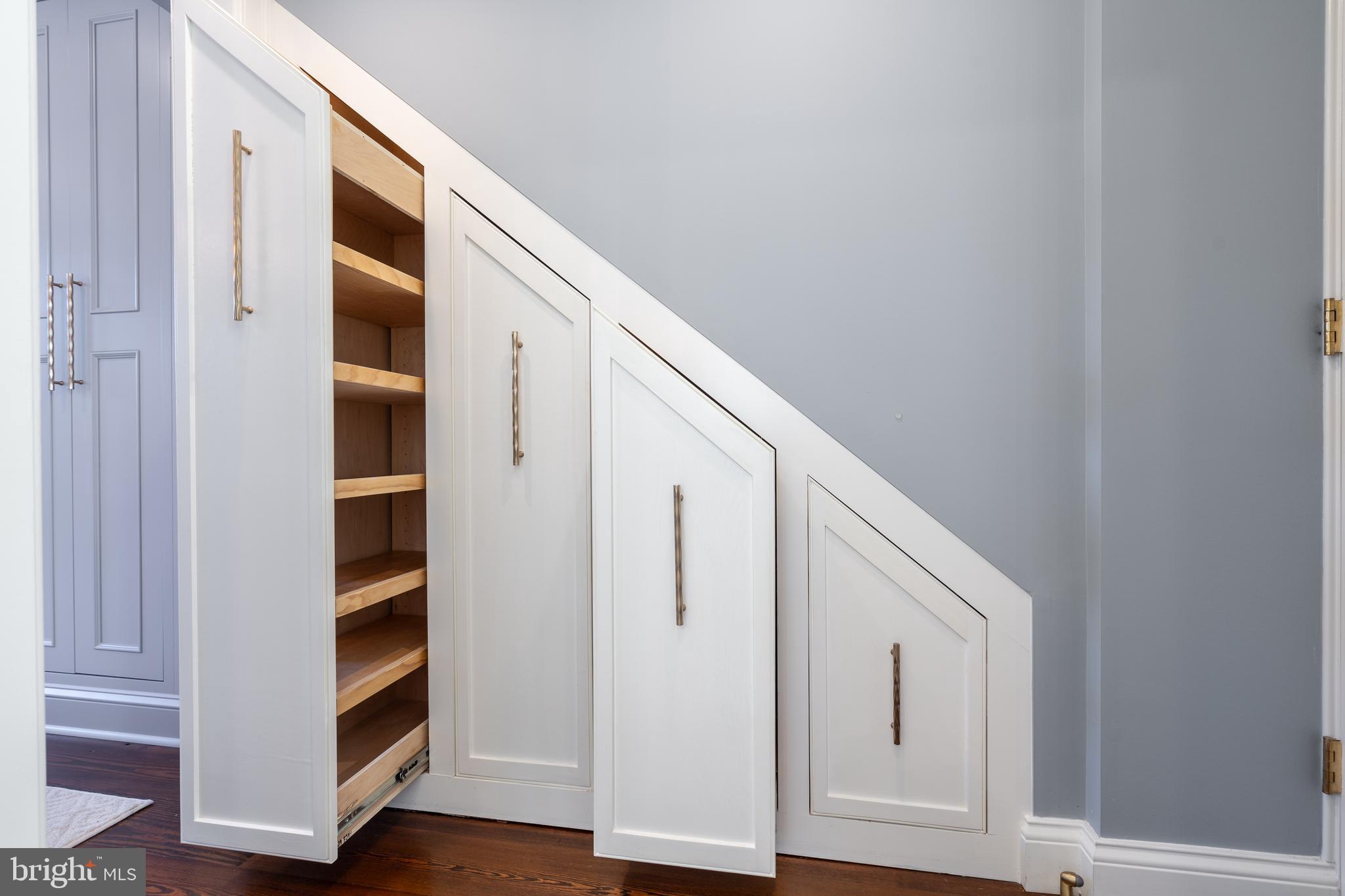 405 S FAIRFAX STREET