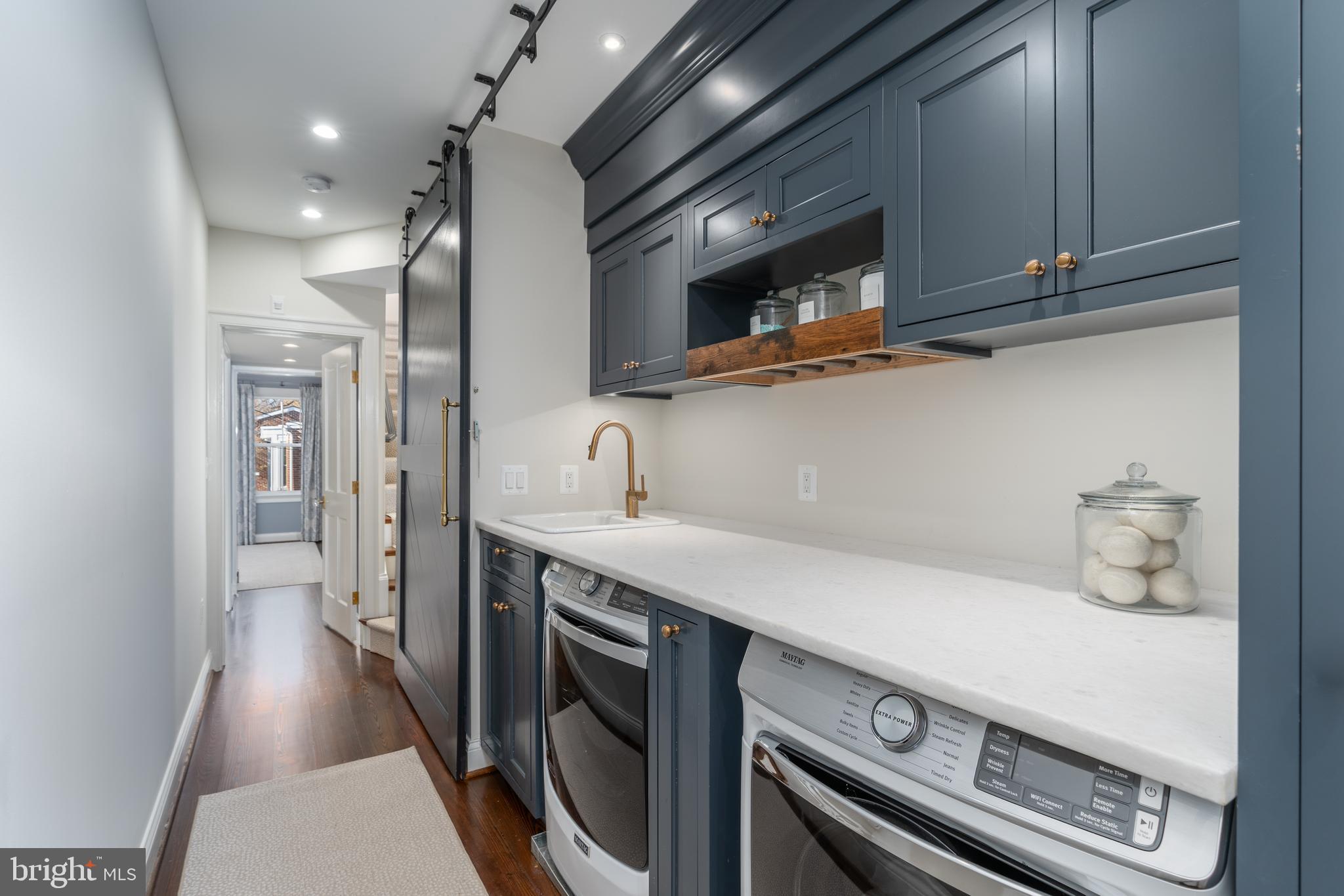 405 S FAIRFAX STREET