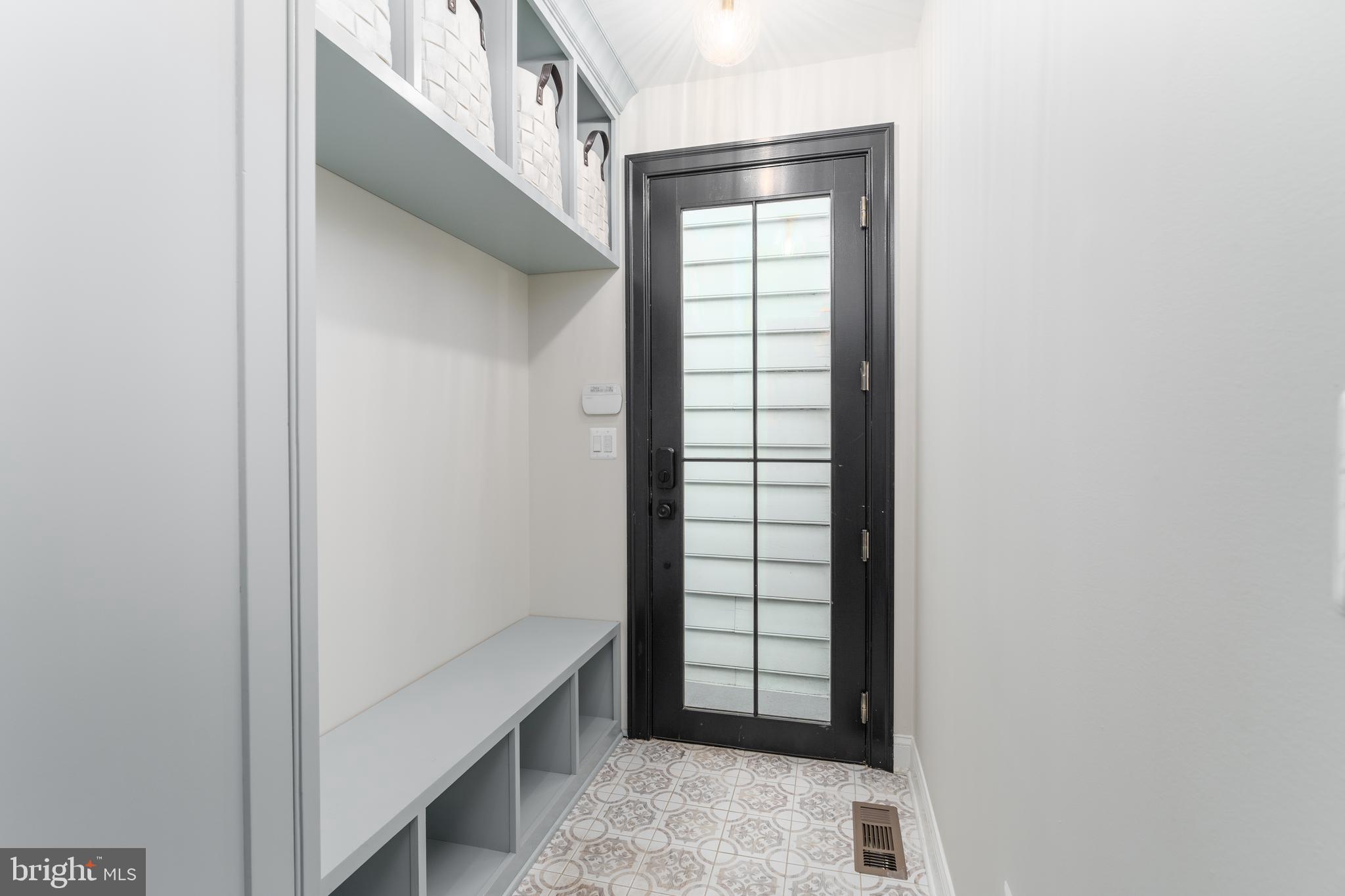 405 S FAIRFAX STREET