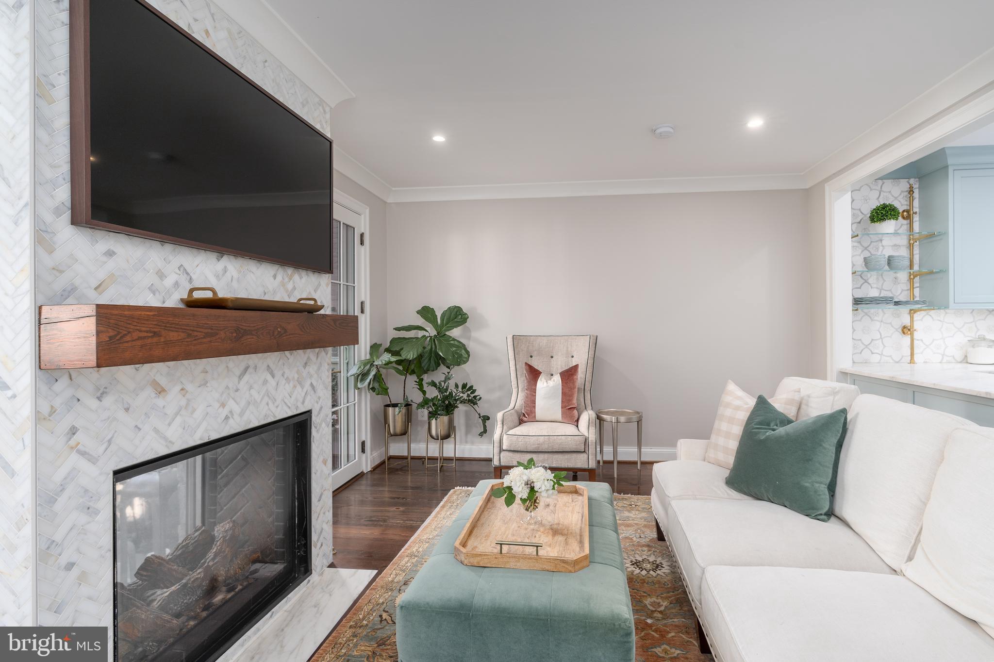 405 S FAIRFAX STREET