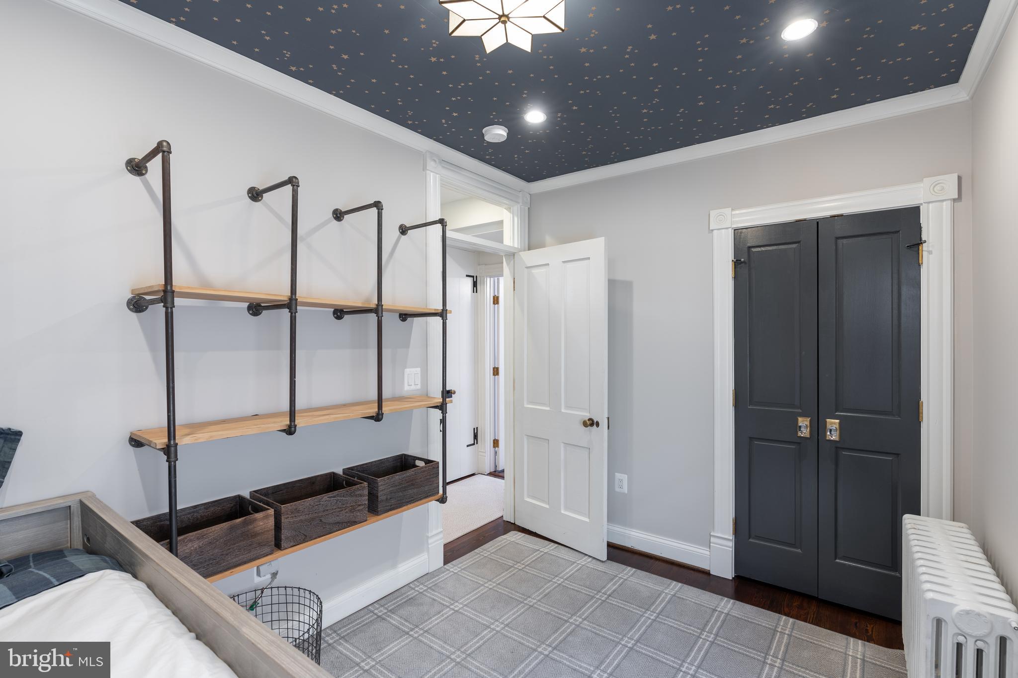 405 S FAIRFAX STREET