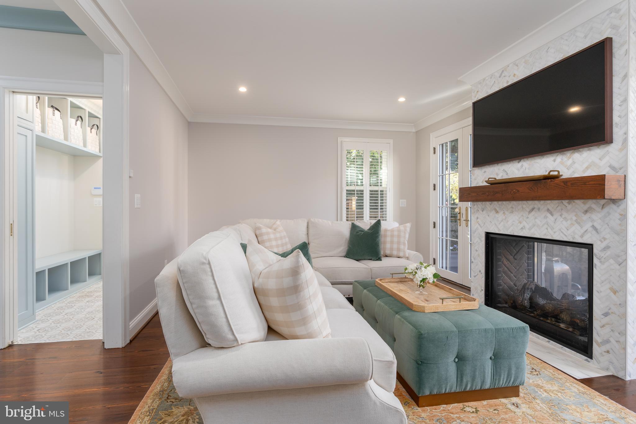 405 S FAIRFAX STREET